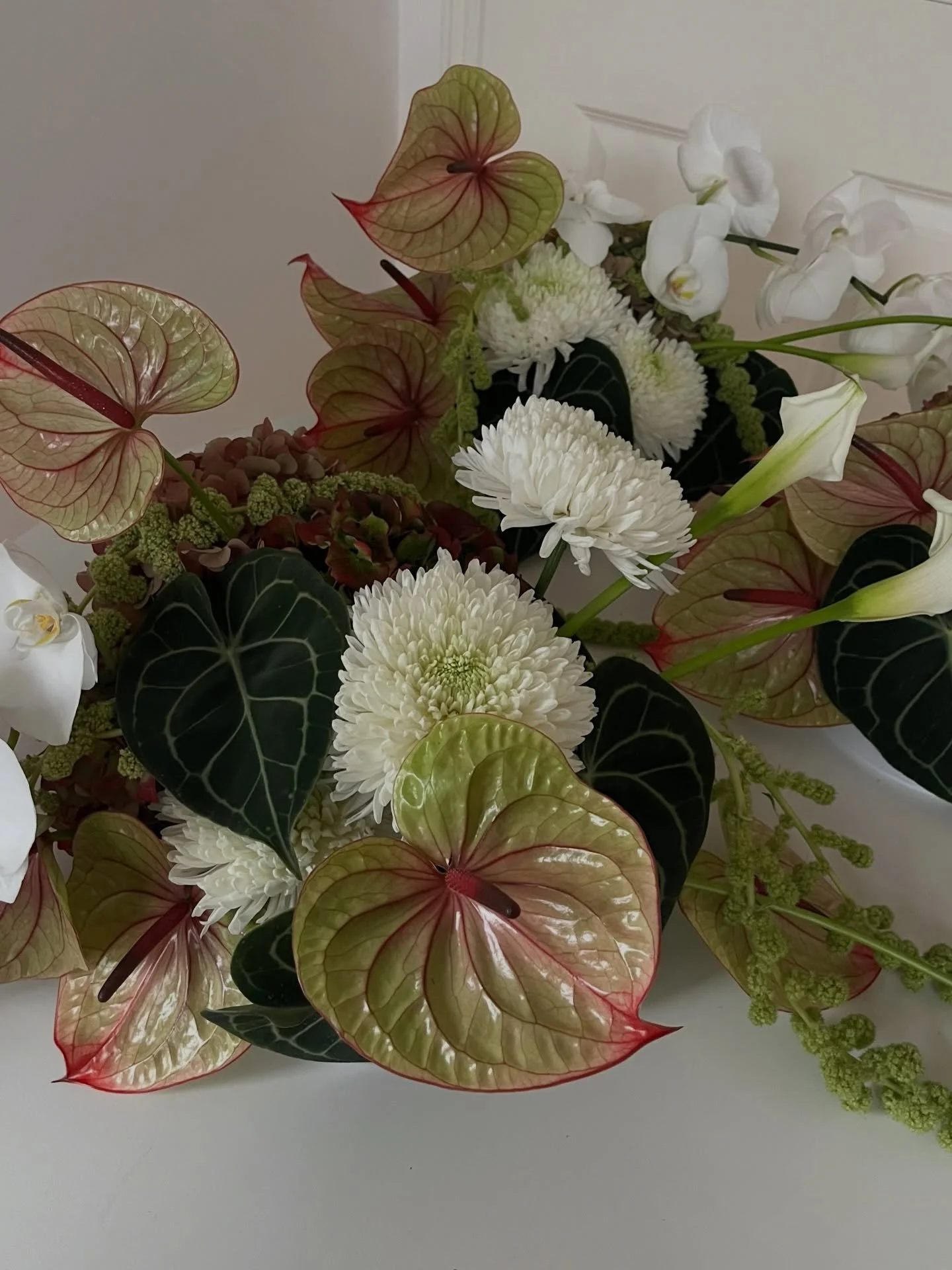 winter wedding vibes 🤍✨

service note: if you&lsquo;re on a tight budget for your event you can always pick up the arrangements &amp; decorate yourself at the location ✌🏽