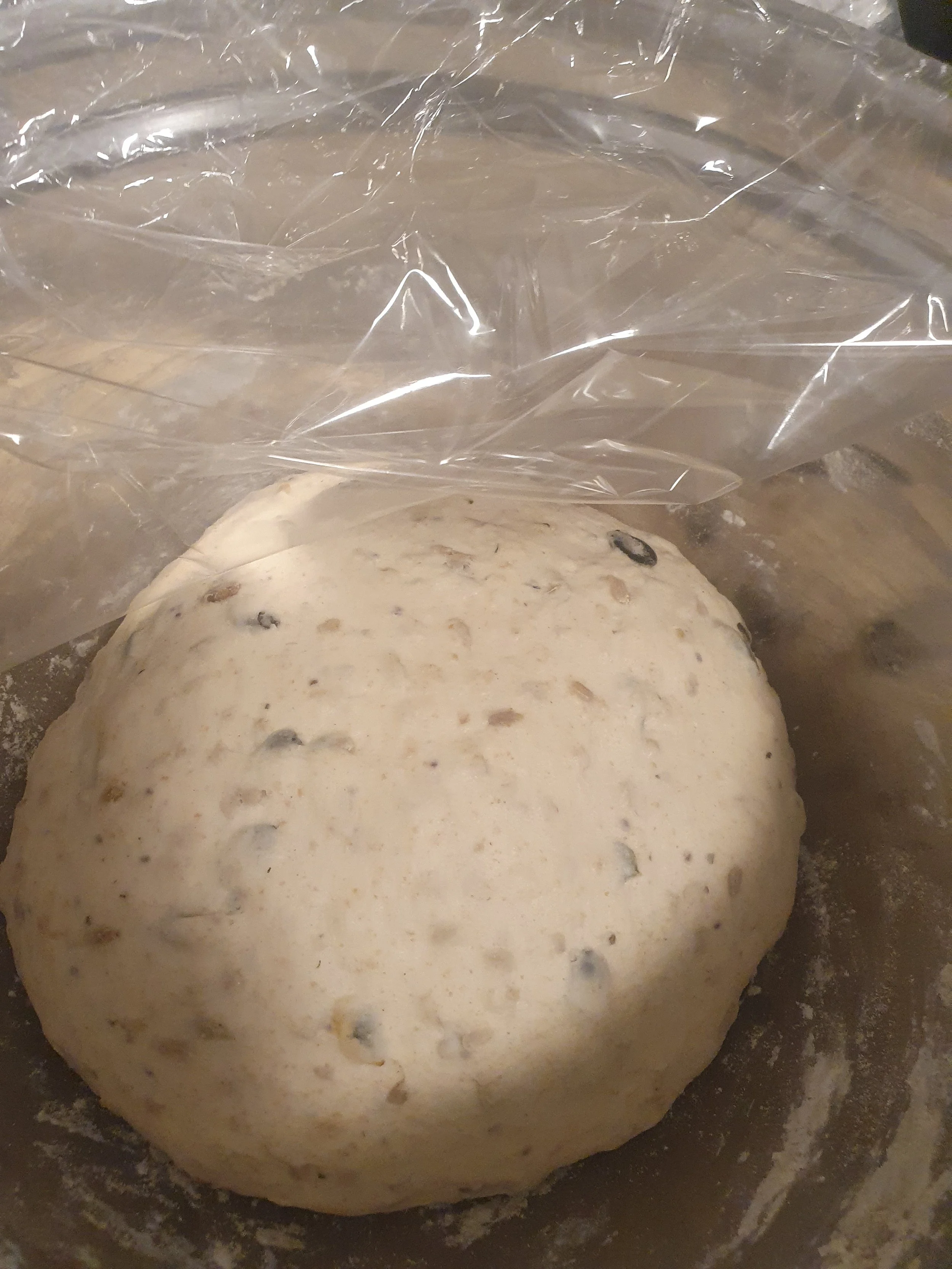 beautifulwholemealsourdoughrising