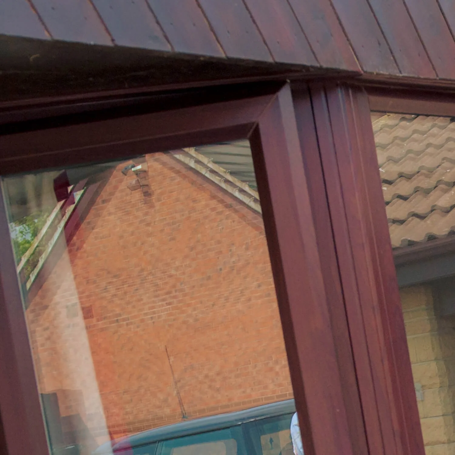jub-chamferedsash-rosewood-bay.jpg