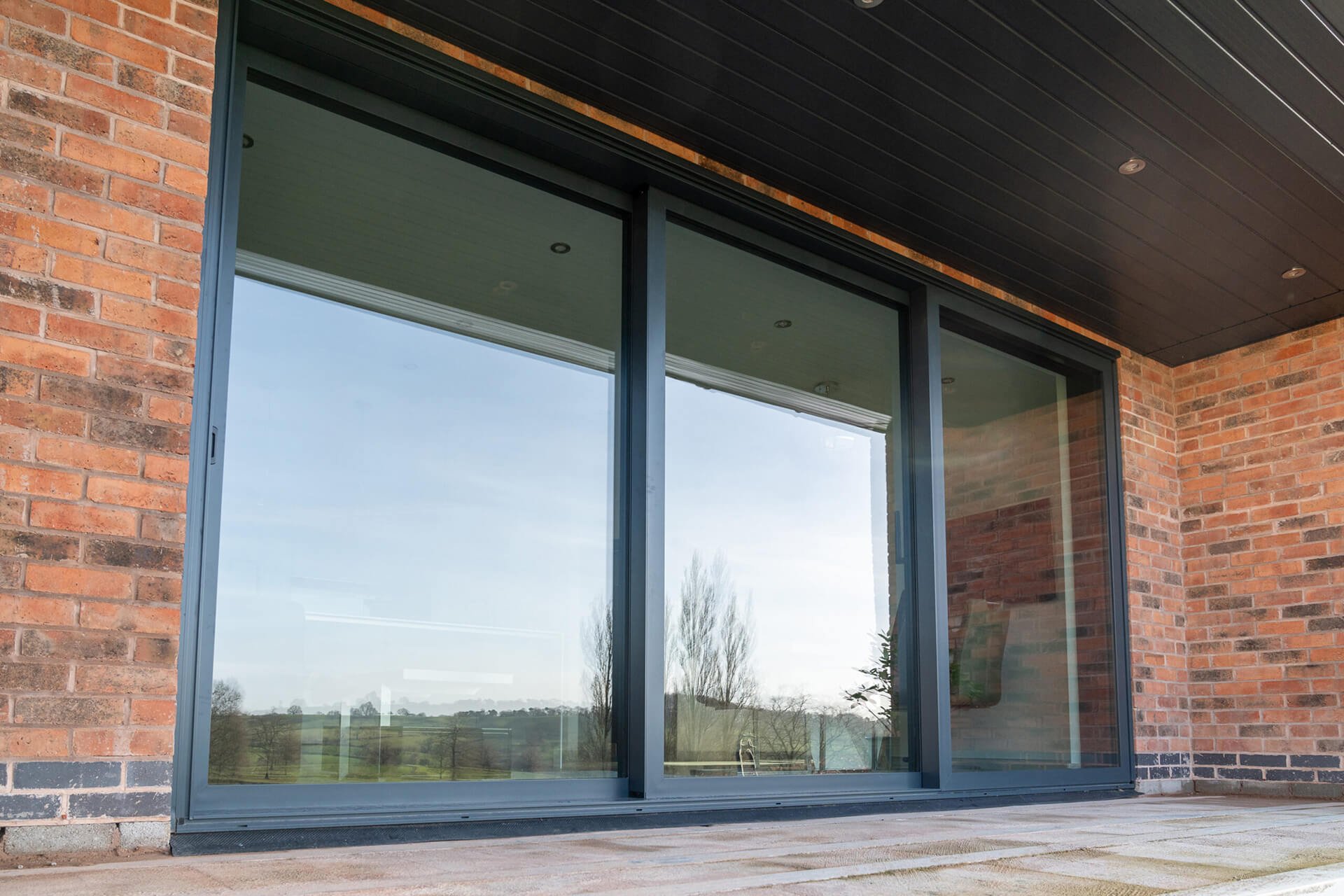 jub-ls06-lift_and_slide-patio-triple-track-anthracite copy.jpg