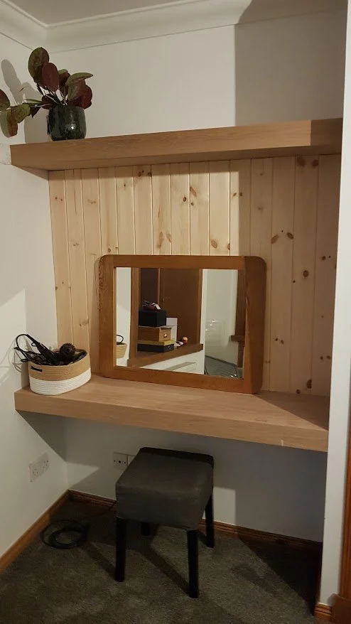 dressing table.jpg