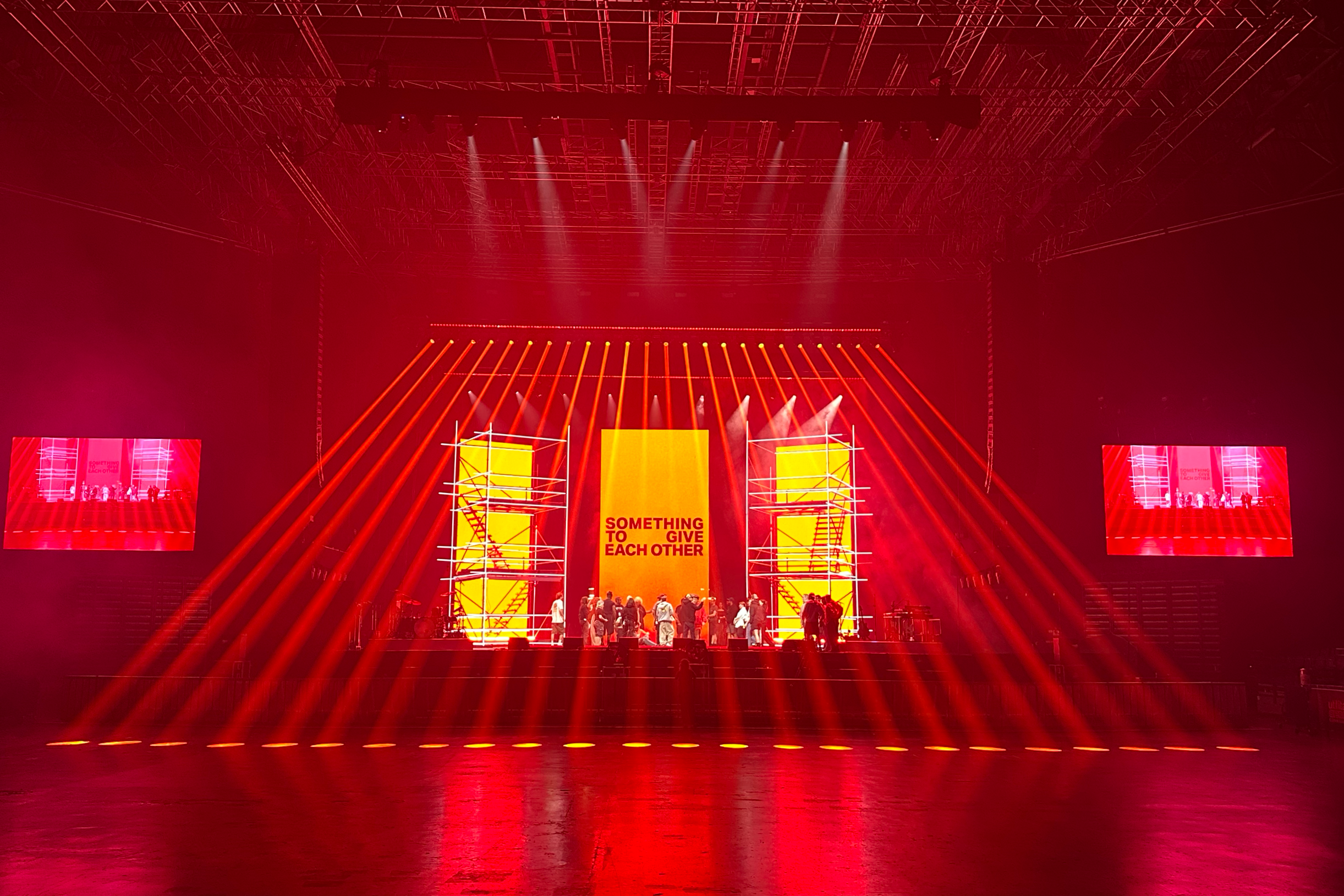 TROYE SIVAN - UK & EU Tour 2024 | Lighting Direction
[project:troye-sivan]
[url:/project-troye-sivan]