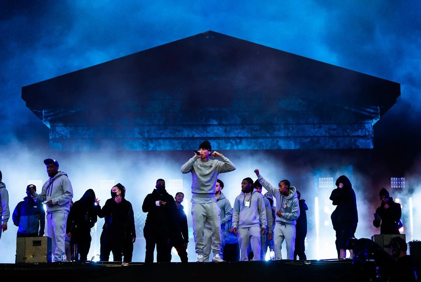 CENTRAL CEE - UK & EU Tour 2023 | Lighting Direction
[project:central-cee]
[url:/project-central-cee]