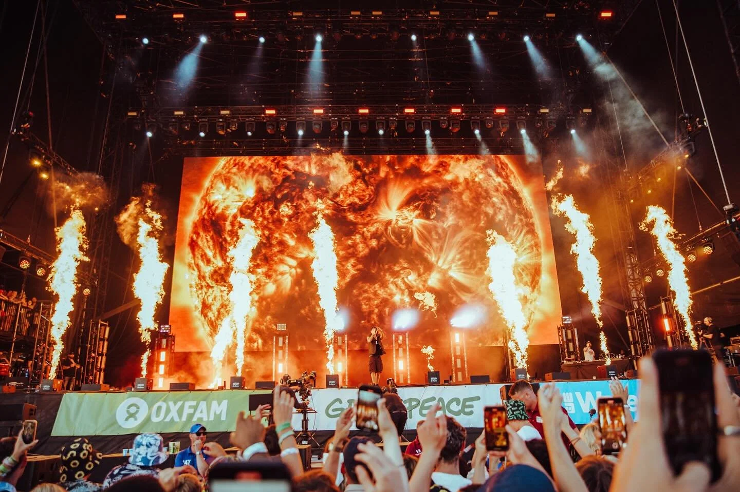 CENTRAL CEE - UK & EU Tour 2023 | Lighting Direction
[project:central-cee]
[url:/project-central-cee]