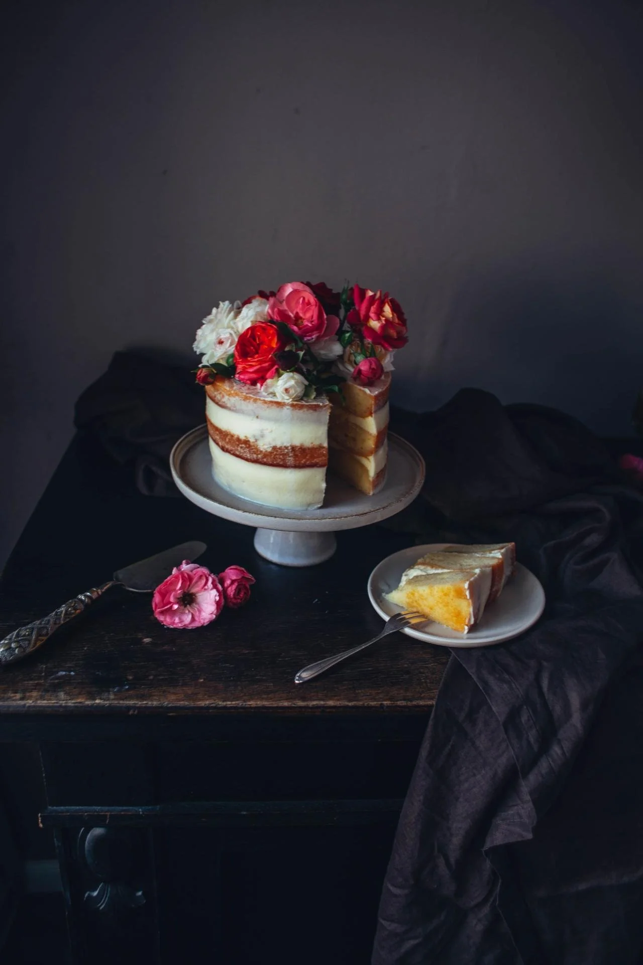 Garden rose cake for ischta