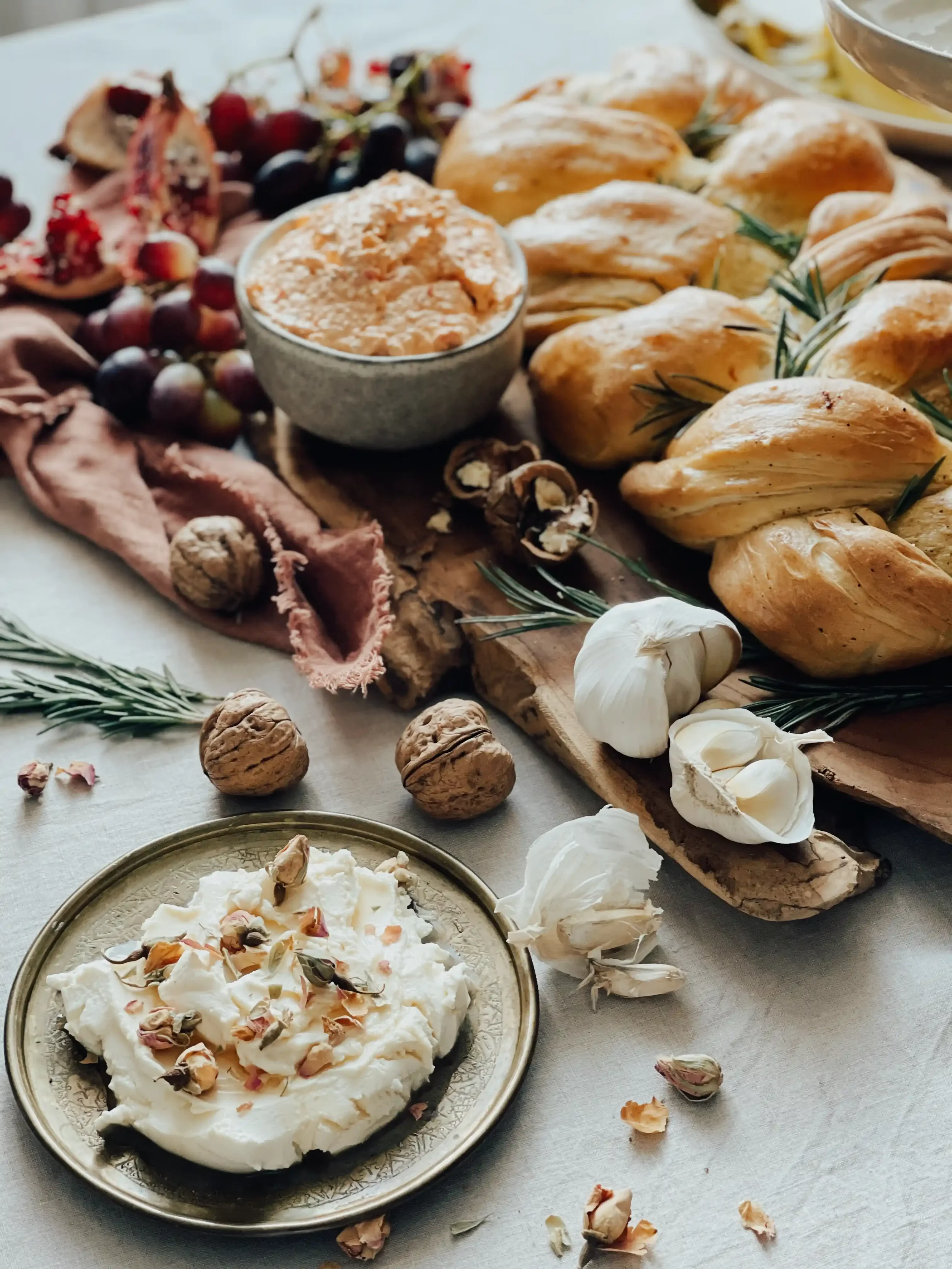 dilekerei-ischta-challah-bread.webp