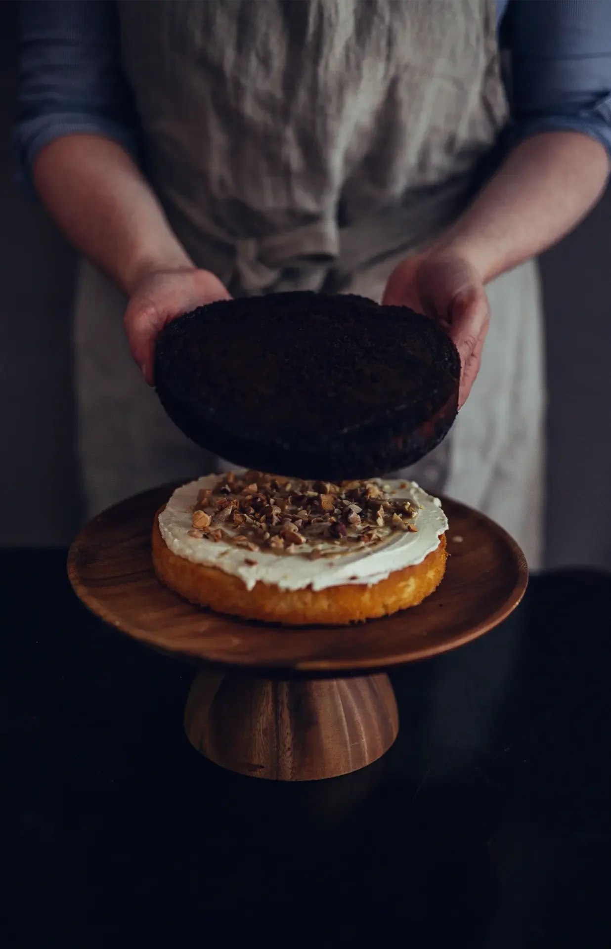 Adding cake layer during preparation of homemade tahini cake