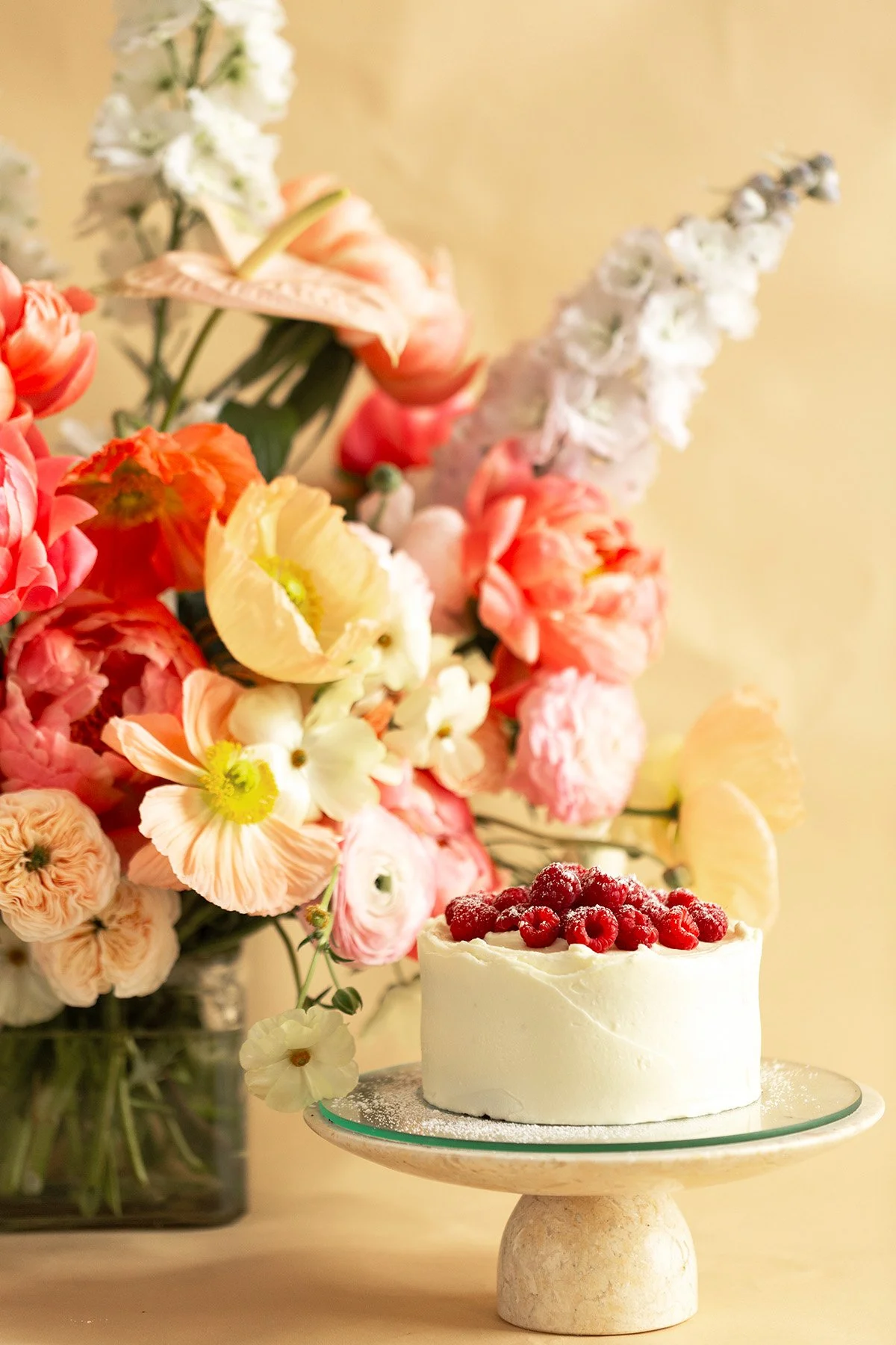 bouquet-cake-floral-arrangement-buttercream.jpg