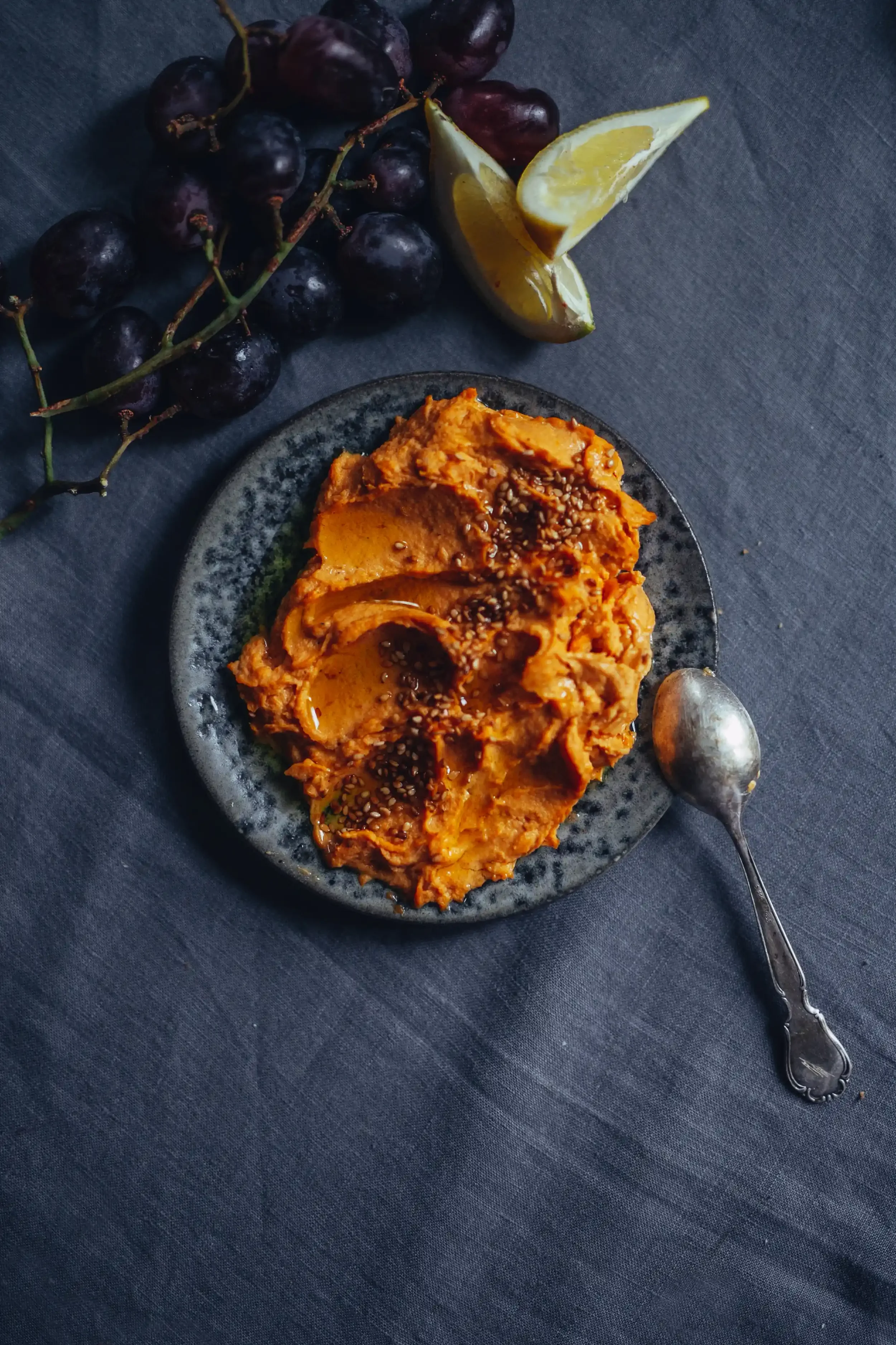 ischta-dilekerei-sofra-grapes-dip-pepper.webp