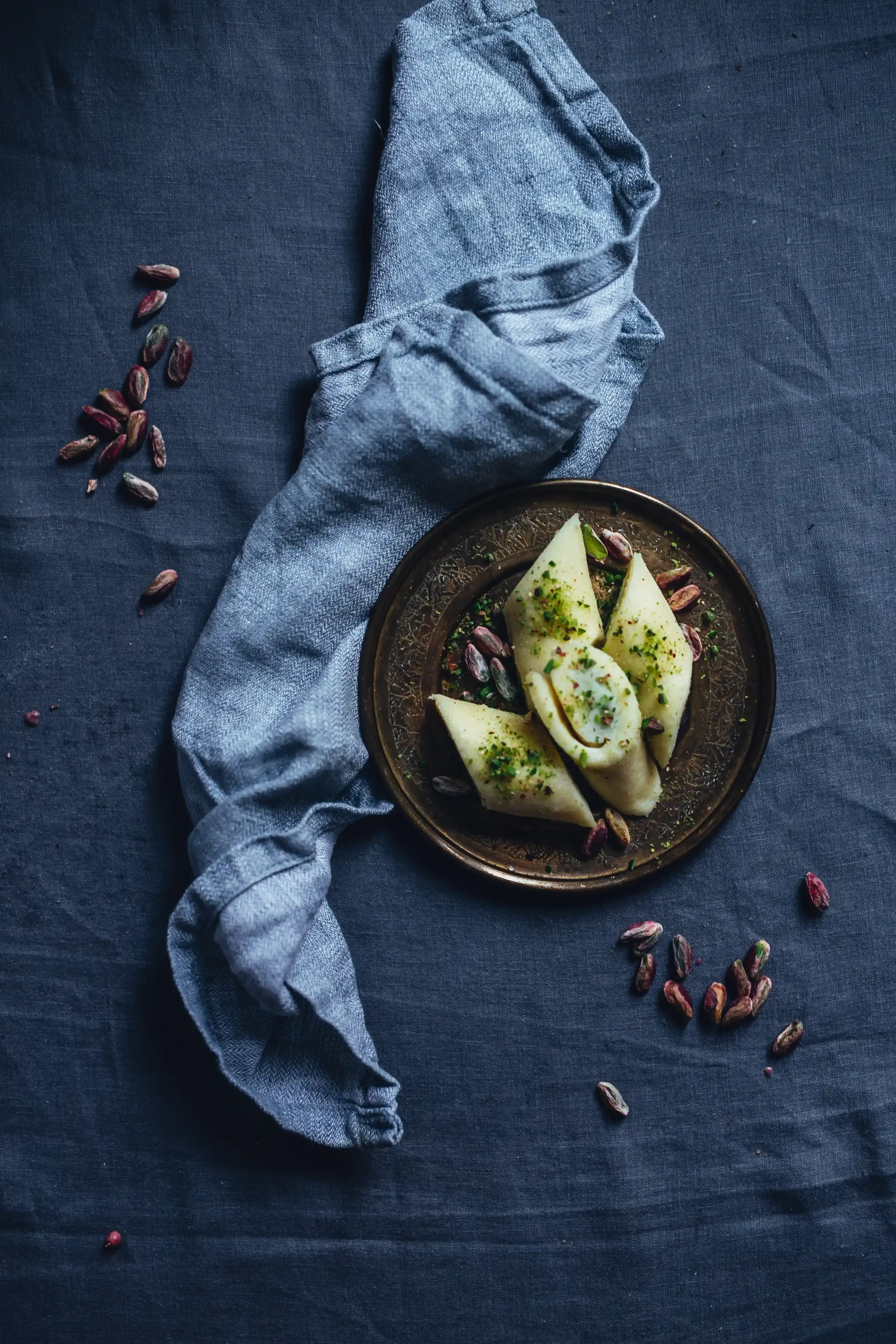ischta-dilekerei-sofra-dessert-semolina-cheese-soft.webp