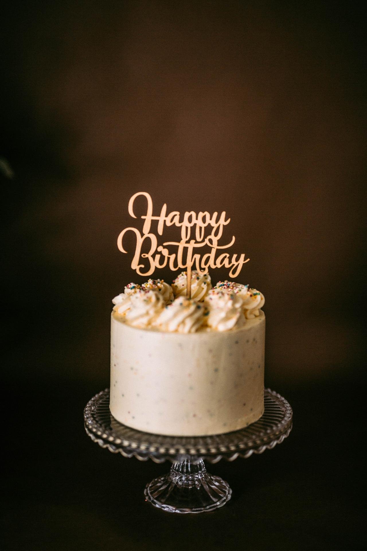 happy-birthday-cake-dilekerei-berlin-cream.jpg