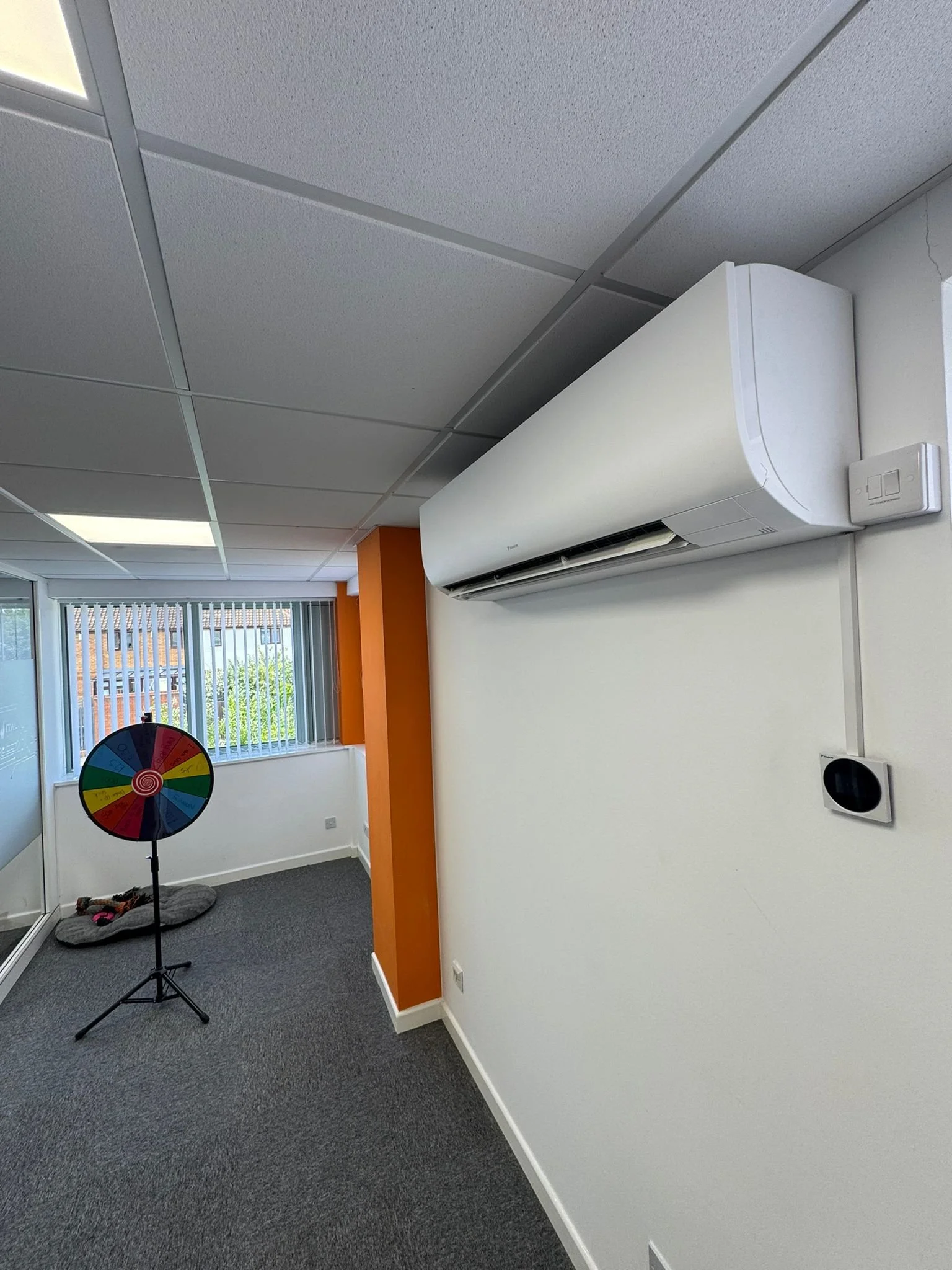 Active Split keeping the office cool