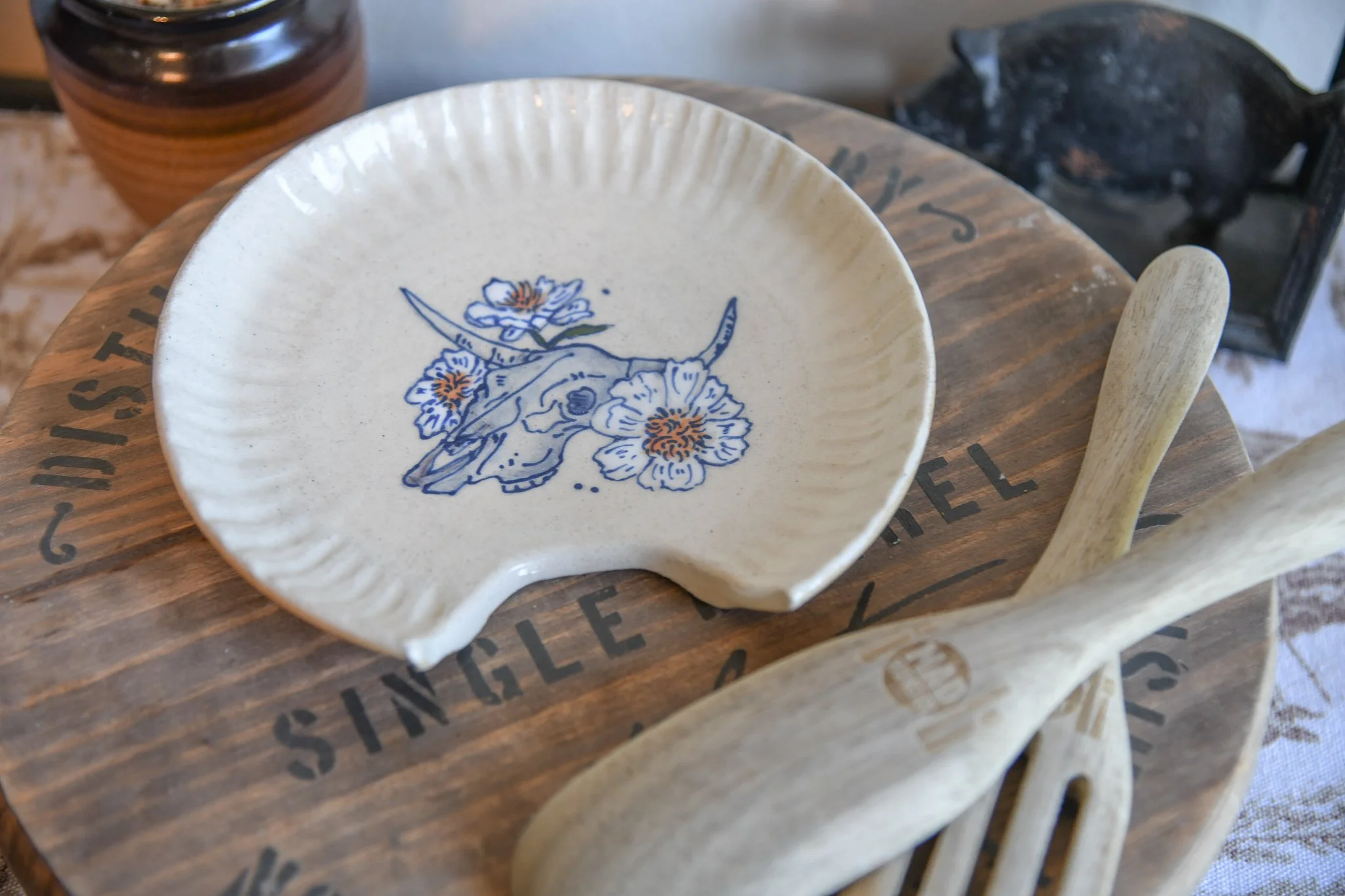 Cowskull Spoonrest.jpg