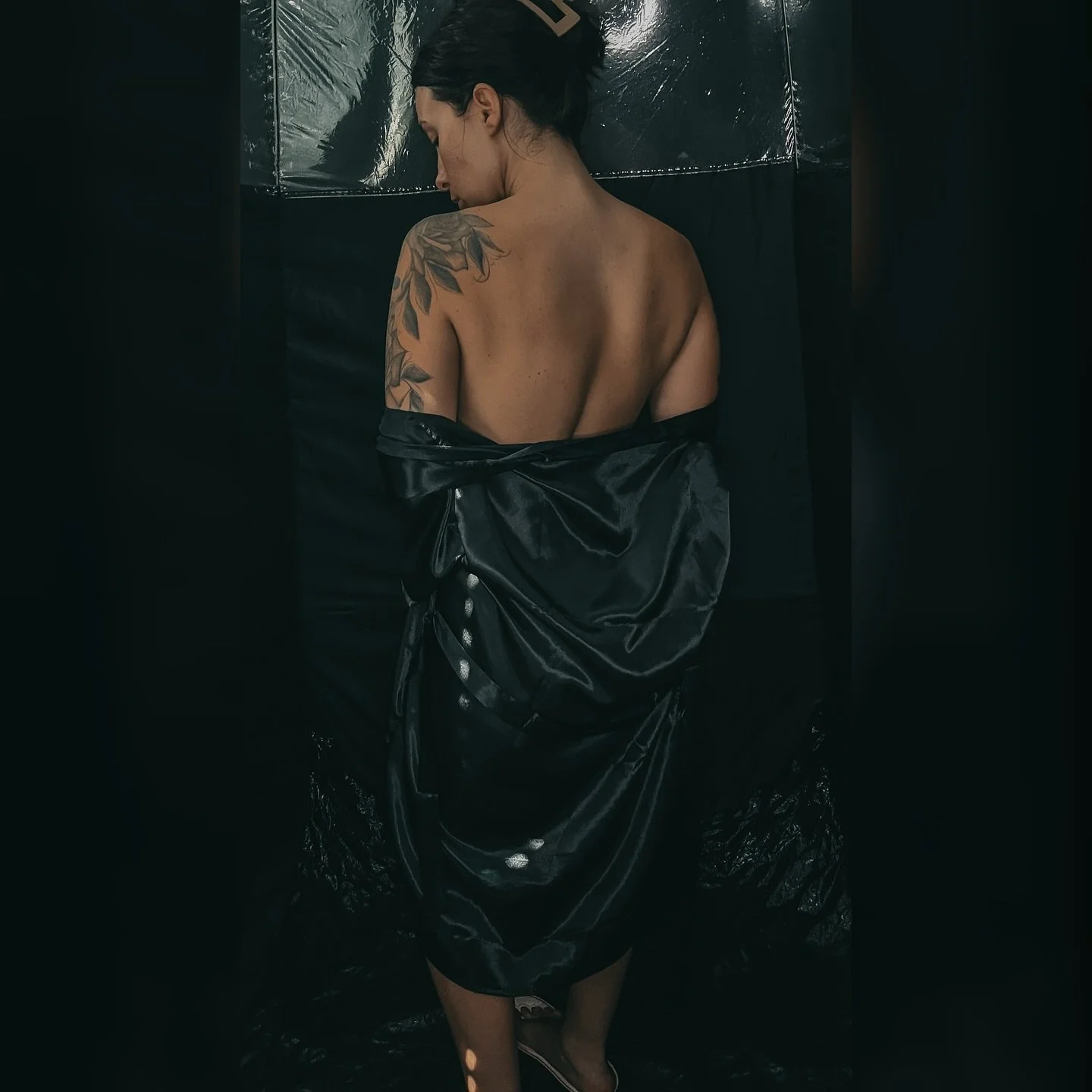 She&rsquo;s not blushing&hellip; she&rsquo;s bronzed.
Custom glow, perfectly blended, made to match your energy. 🤎✨
Book your spray tan today ! Link in bio: @luminousloungebytiffany

.
.
.
.
#spraytan #spraytanning #spraytanclermont #spraytanartist 