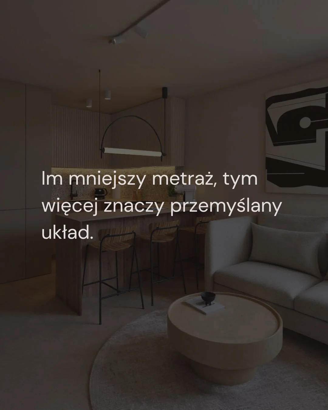 Krak&oacute;w, kompaktowe M. Metraż był ograniczony, więc plan musiał pracować podw&oacute;jnie.

Podzieliłam mieszkanie na dwie strefy. Po lewej kuchnia, jadalnia i salon w jednej przestrzeni, z wyspą jako centrum dnia. Po prawej sypialnia z osobnym