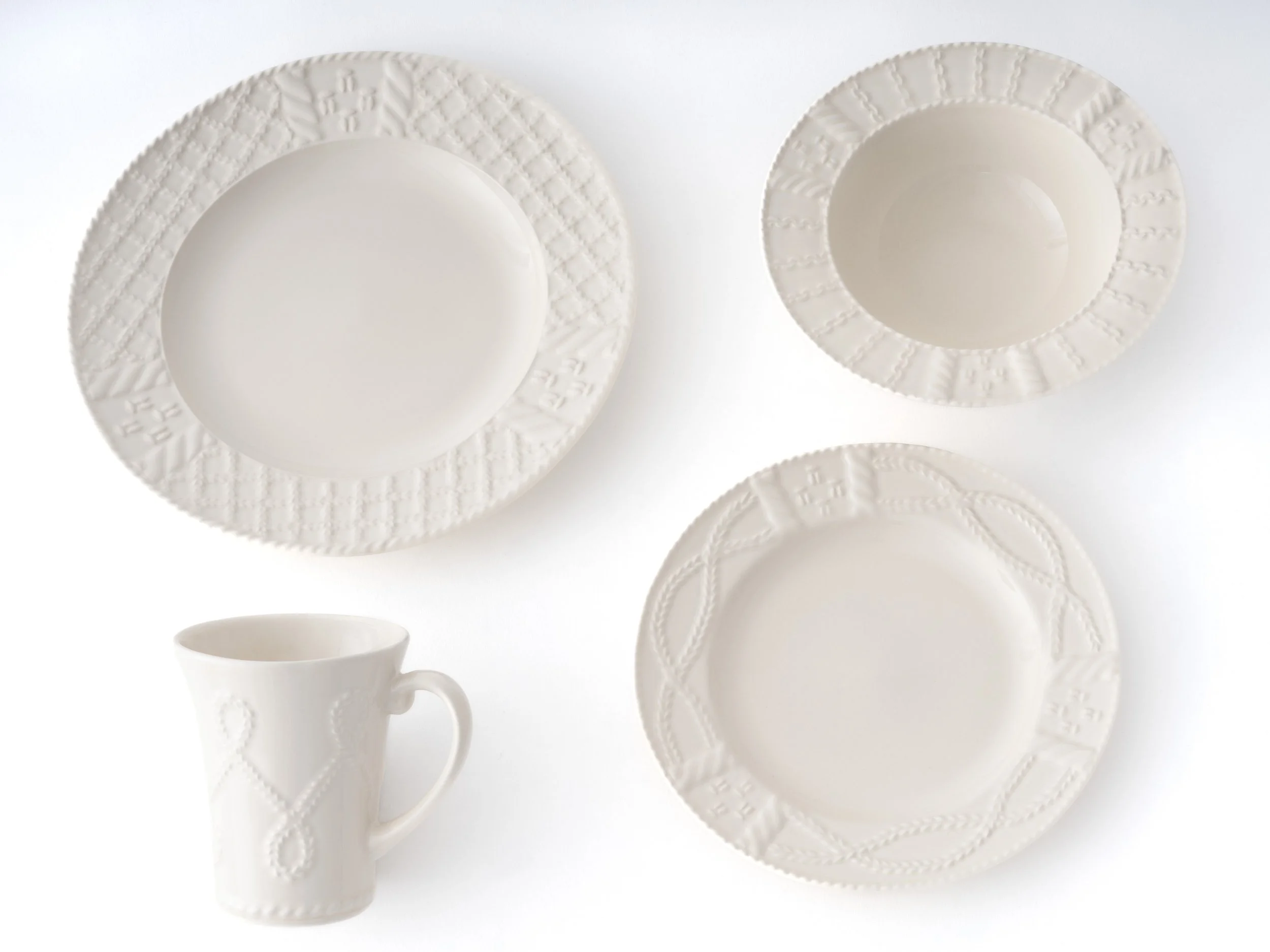 Aranware Knit Table Setting Plates
