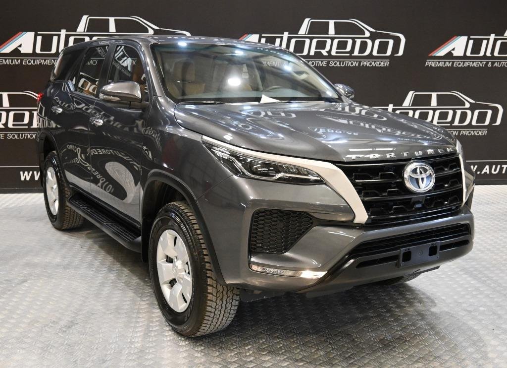 TOYOTA FORTUNER 2022