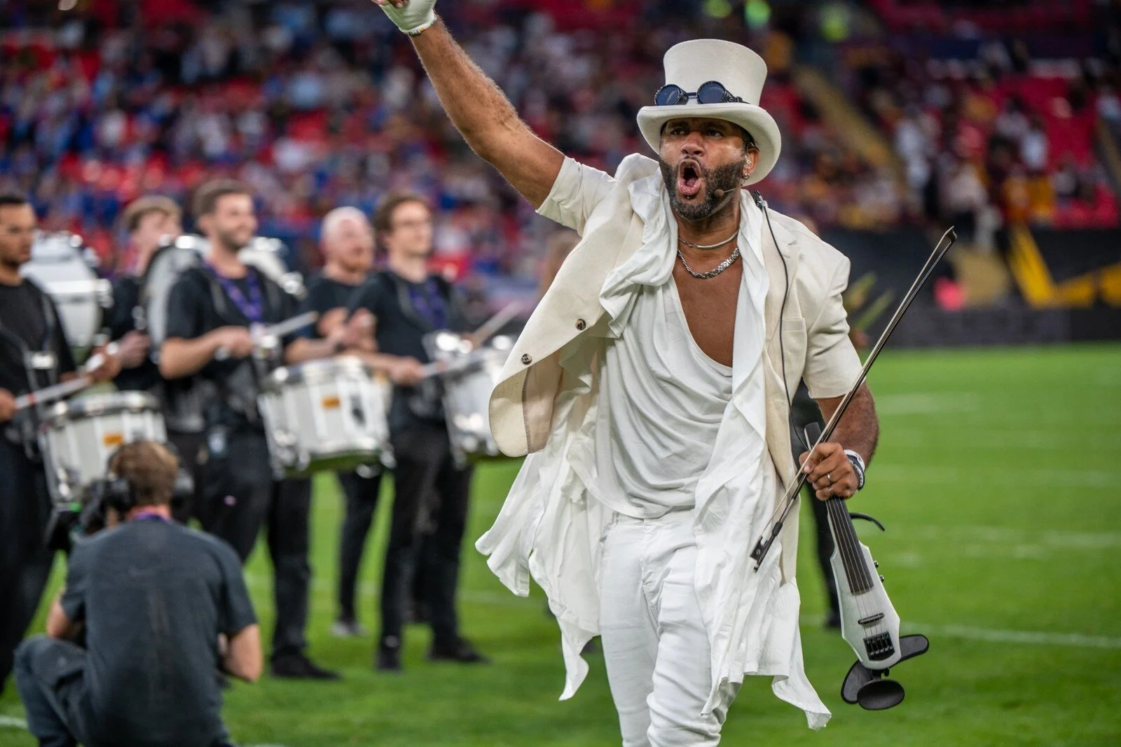 b2wins-wembley-halftime-show-performance-2026.jpg
