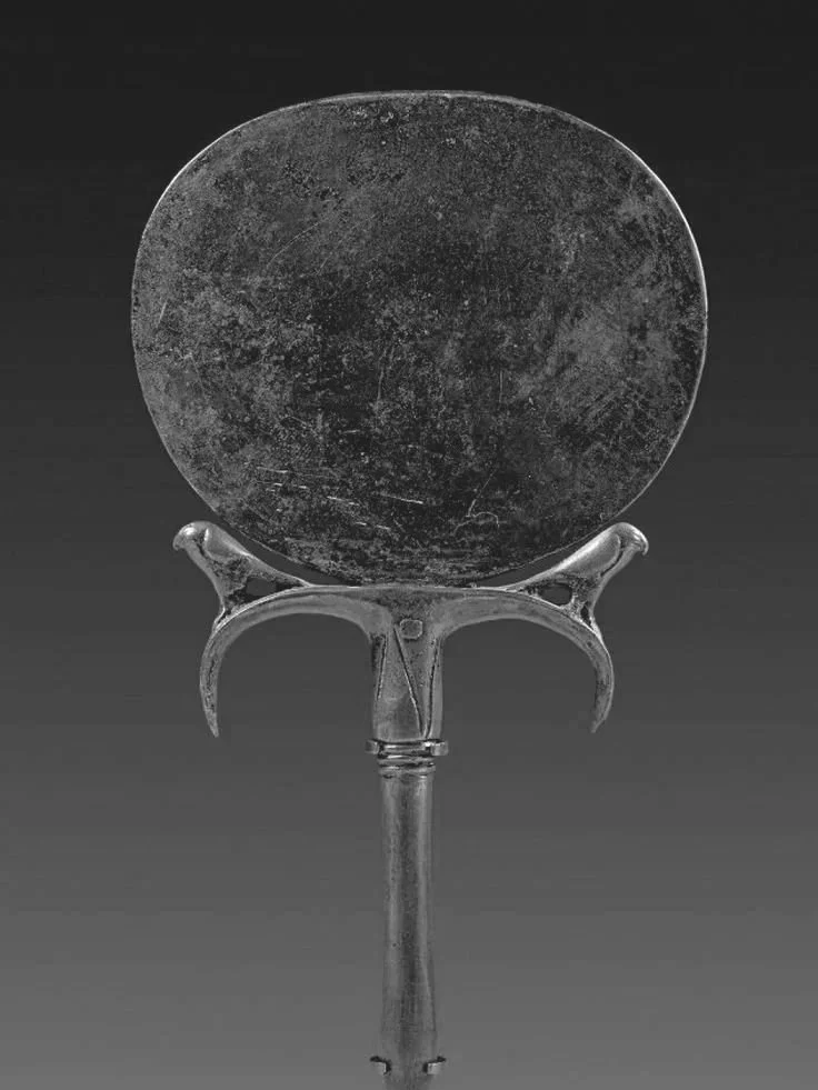 Egyptian%2B18th%2BDynasty%2BBronze%2BMirror%2B%2B5500BC_%2B%2B-%2B%2BEbay.jpg