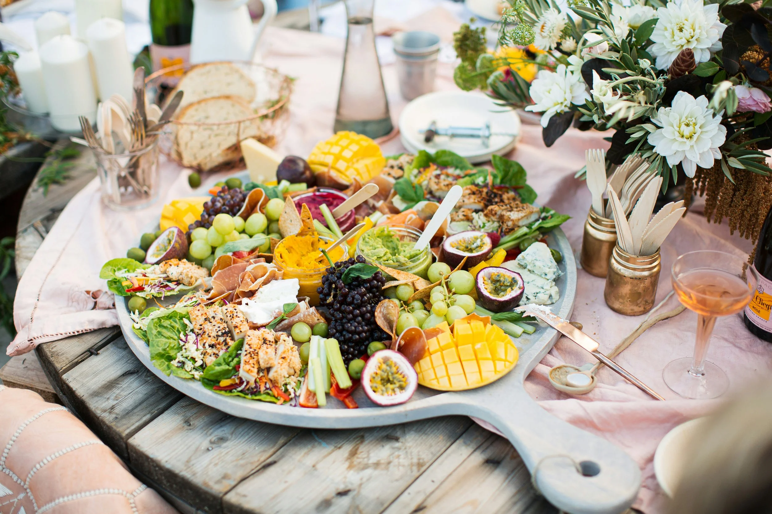 The Ultimate Guide to Tables, Risers & Layouts for Stunning Grazing Tables