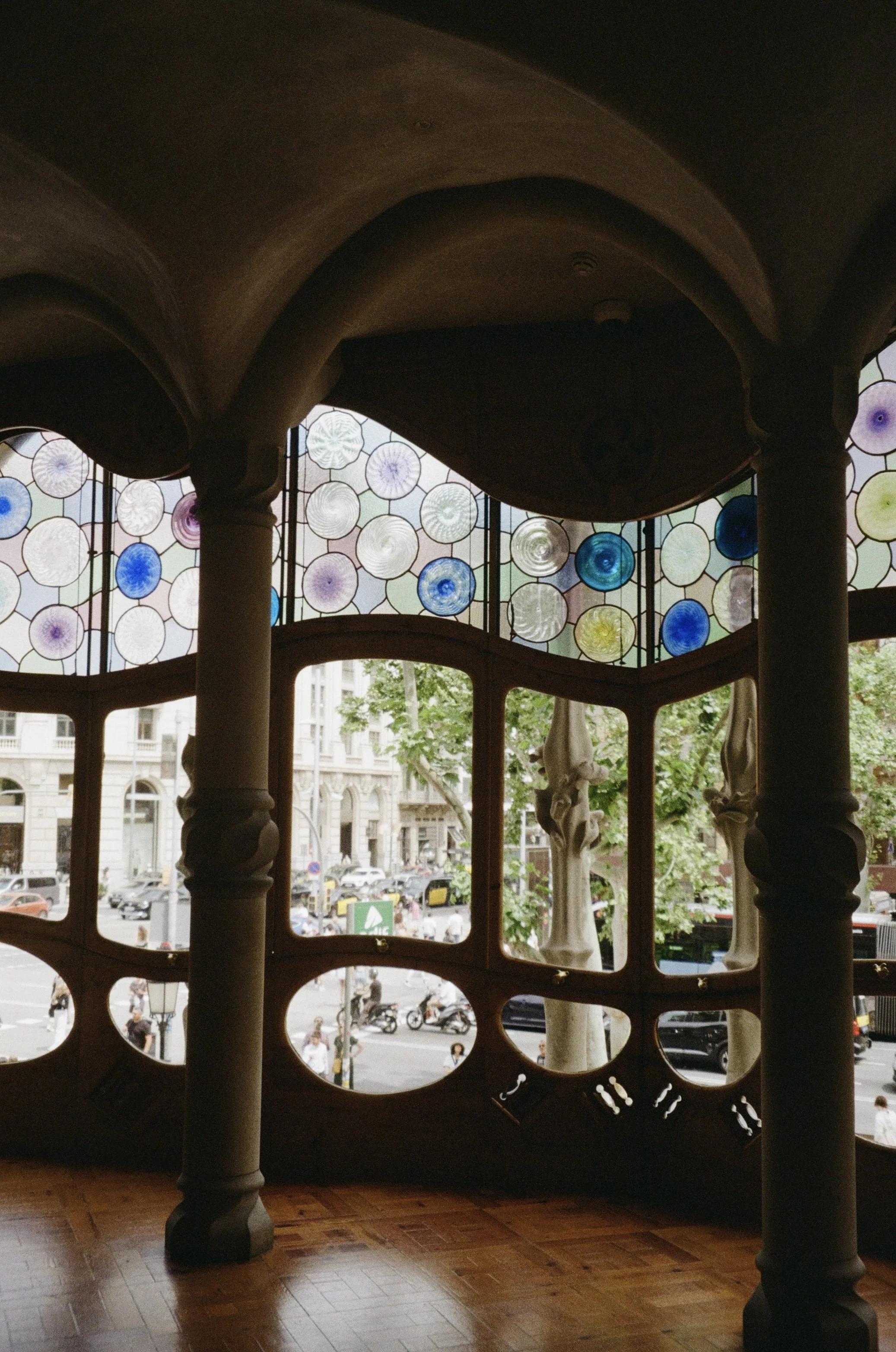 Grand room. 2025. 35mm color film.