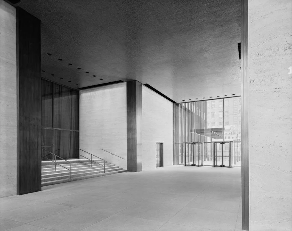 Ludwig Mies van der Rohe-SeagramBuilding-1958 (4).jpg