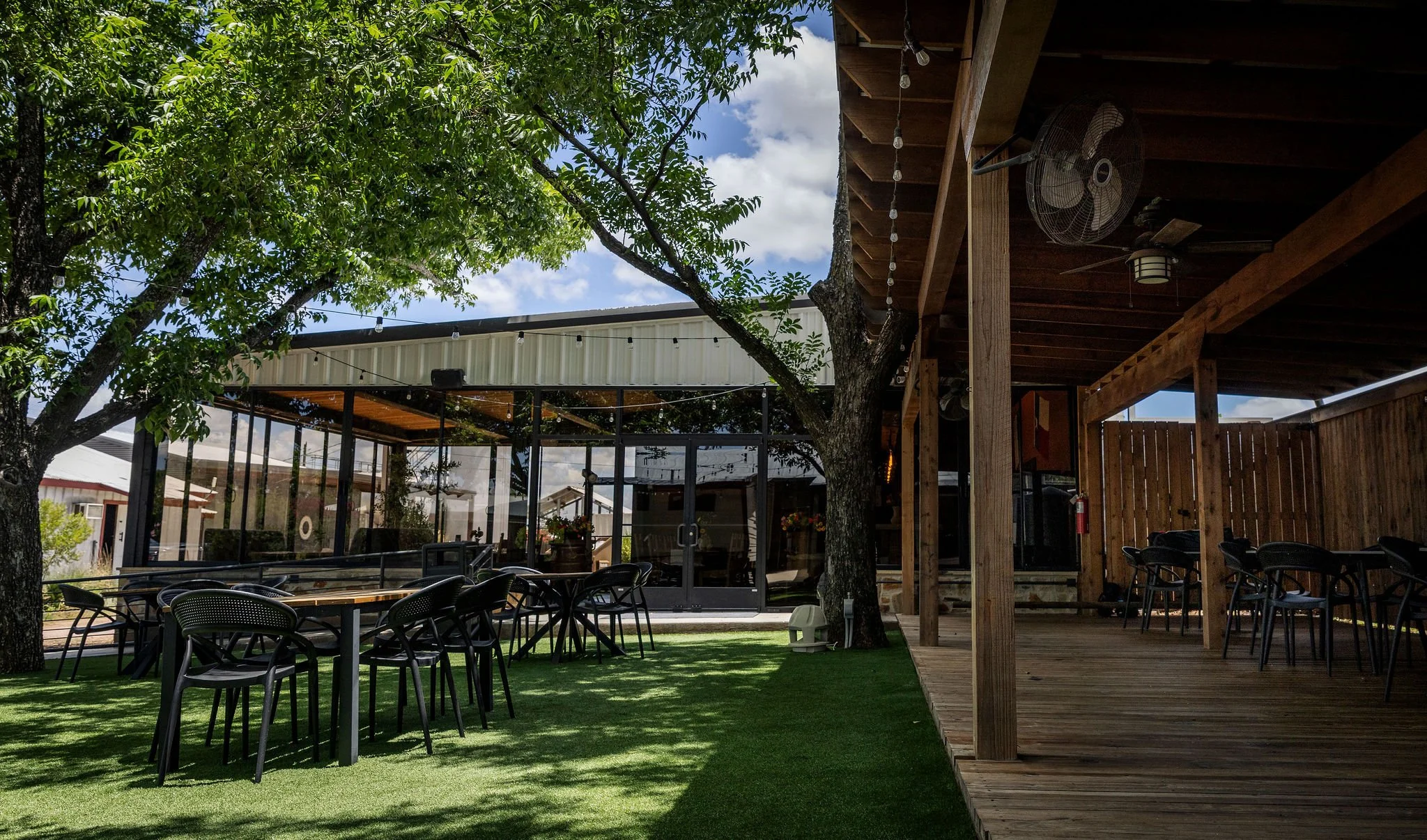 Sunshine, fresh air, and a glass in hand ☀️🍷 
After a busy holiday week, come relax with us. It&rsquo;s perfect patio weather in the Hill Country this weekend. We'll see you soon!