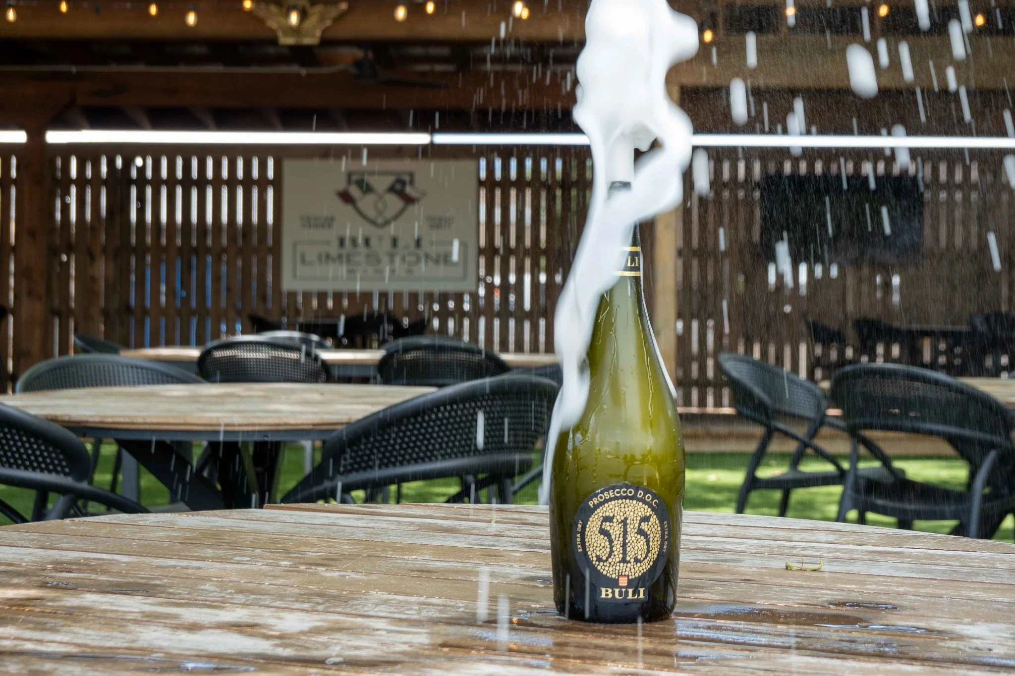 This is the kind of rain we want this weekend...Prosecco! Come pop bottles with us 🍾