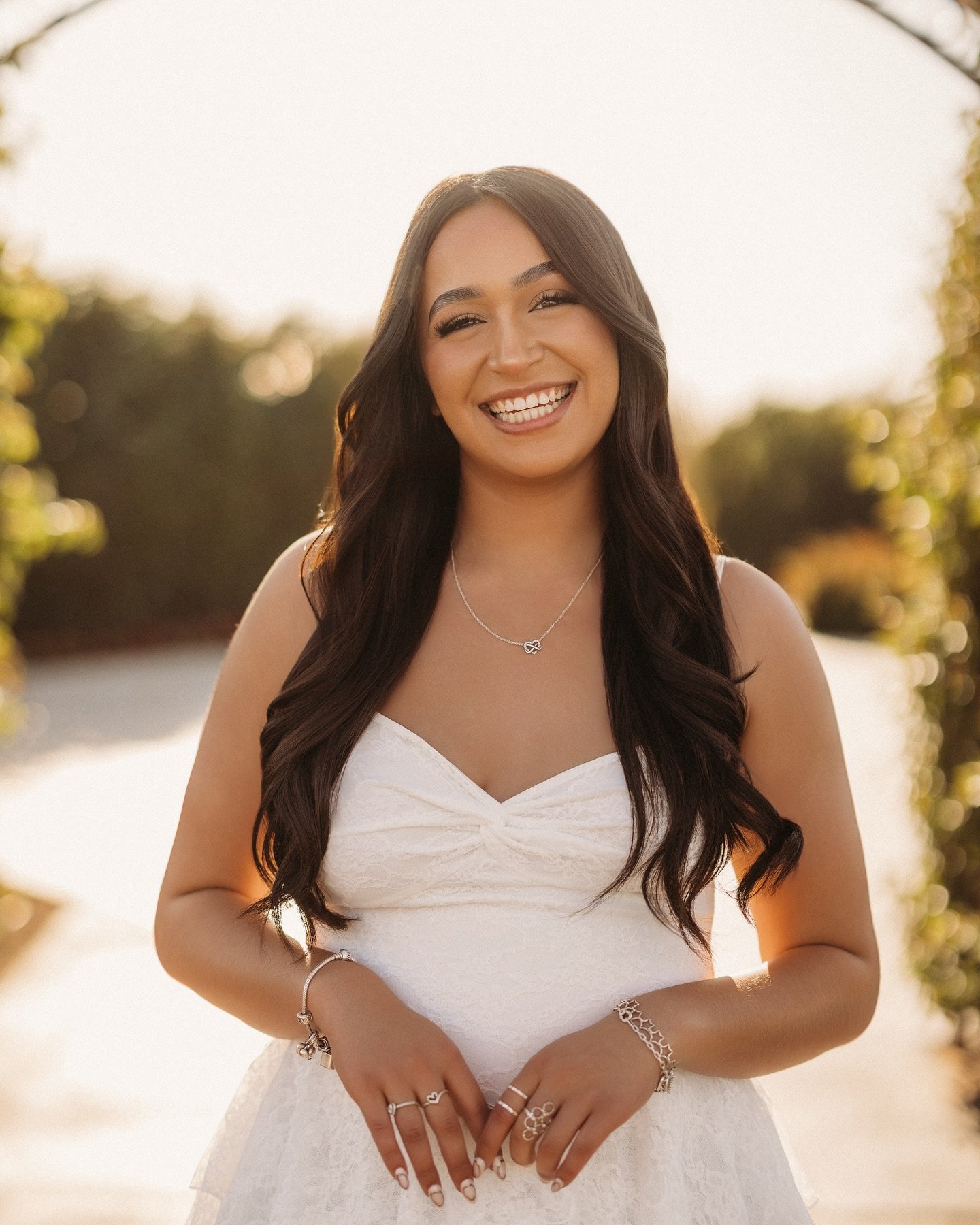 The most beautiful smile! She can get anything she wants in this world with that face card. 😍

@briigallego 

@keyanna.alexi for Hair