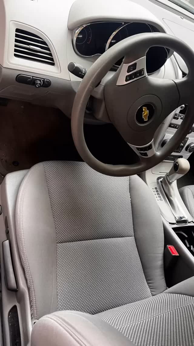 The beauty of a car well-kept isn’t just skin deep, it reflects the love and respect we have for our journeys. A clean car can invigorate the spirit! Remember, every detail matters in life. Keep shining and uplift yourself. ✨💖 #BeforeAfter #De