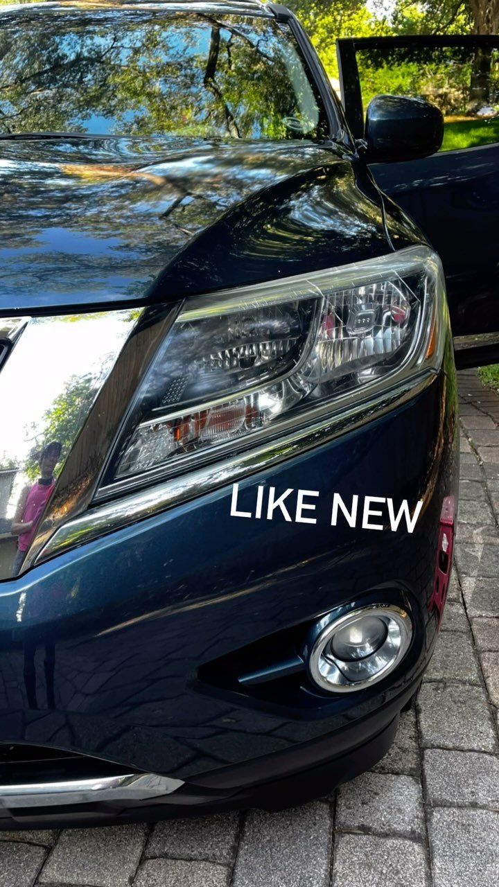 Check out this 2014 Pathfinder's new look after a one step paint correction and headlight restoration. #mobiledetailing #cardetailing #cleancar #detailersofinstagram #paintcorrection #rainx #beforeandafter #sparklywheels #headlightrestoration