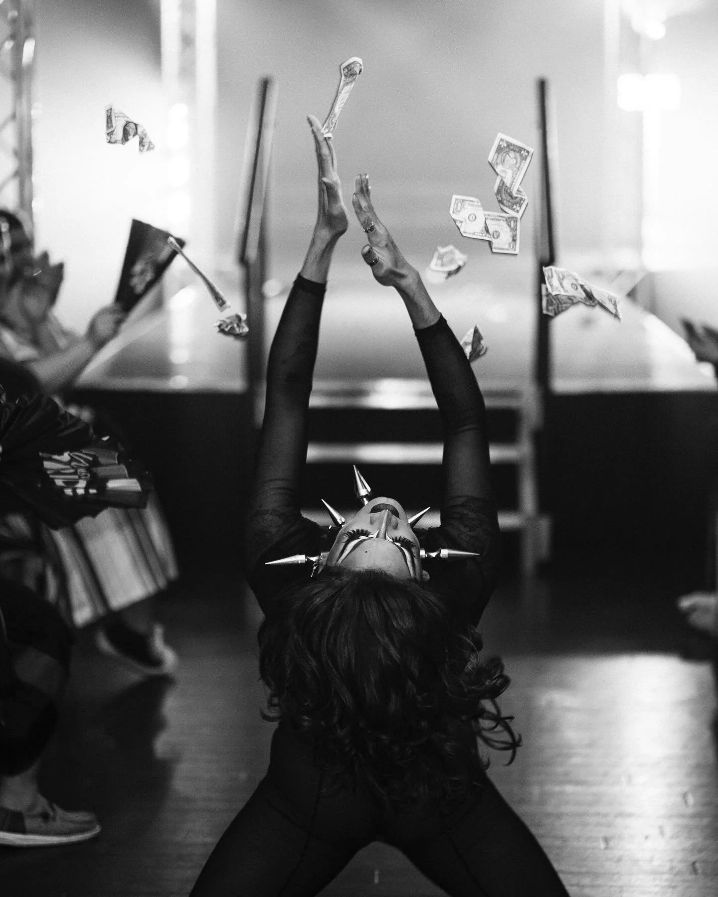 Life is built through creating your own stage 🤍
A couple black and whites from Pride 2025
Thank you again to @wausaupride for giving me the opportunity to showcase some incredibly talented entertainers ☺️