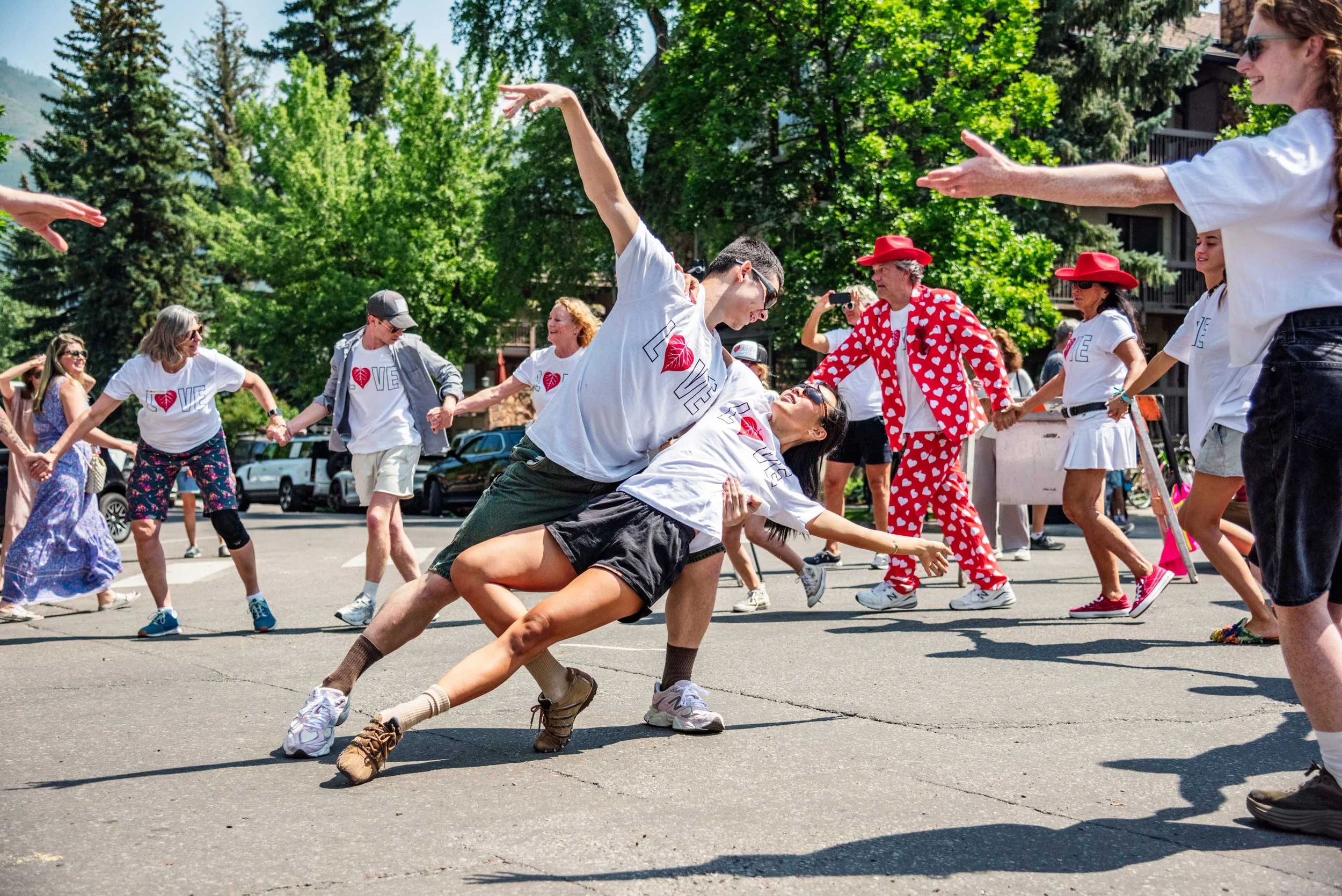 Flash Mob: Aspen Saturday Market
