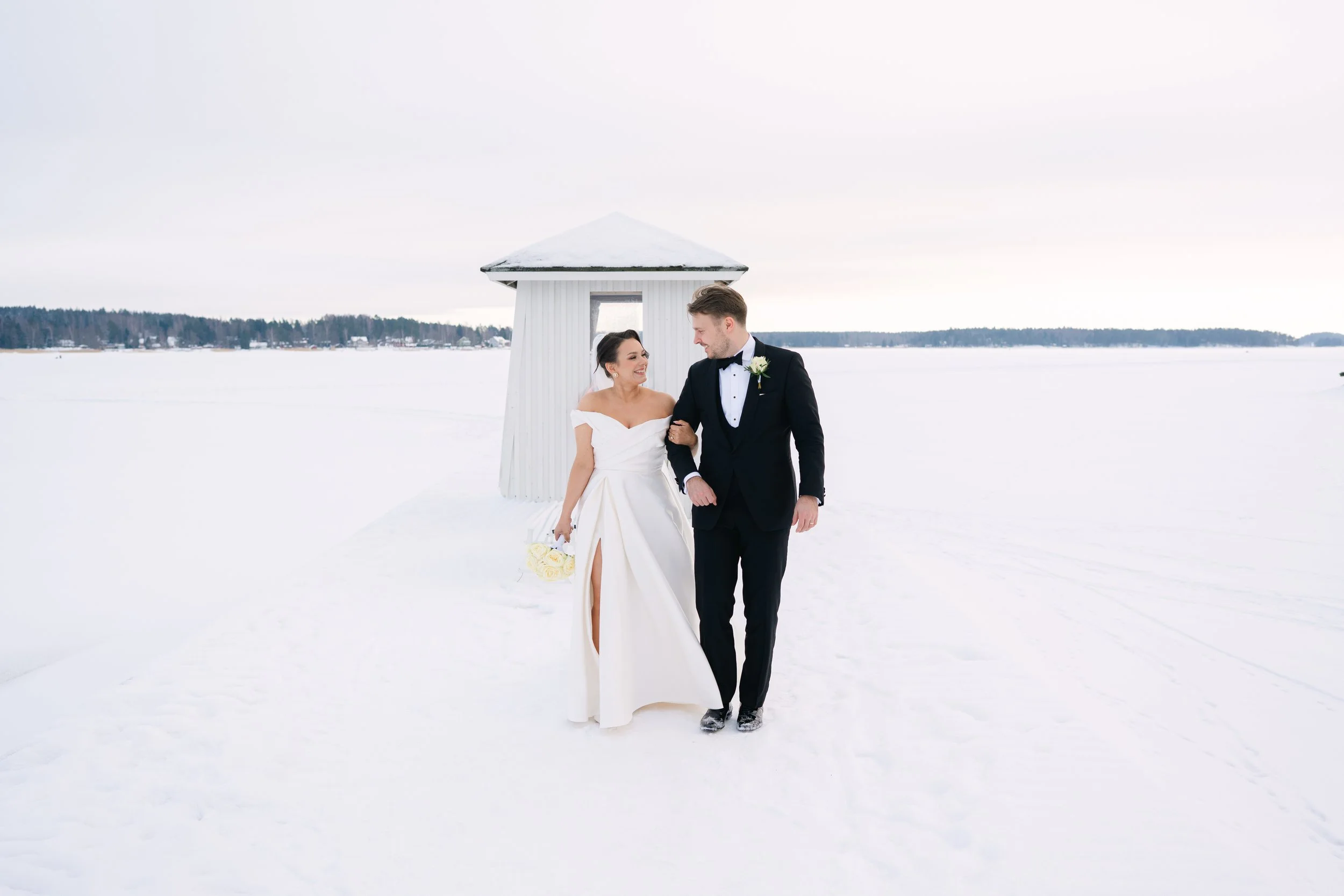 Tiia &amp; Tomi: Unelmahäät talvisessa Haikon Kartanossa