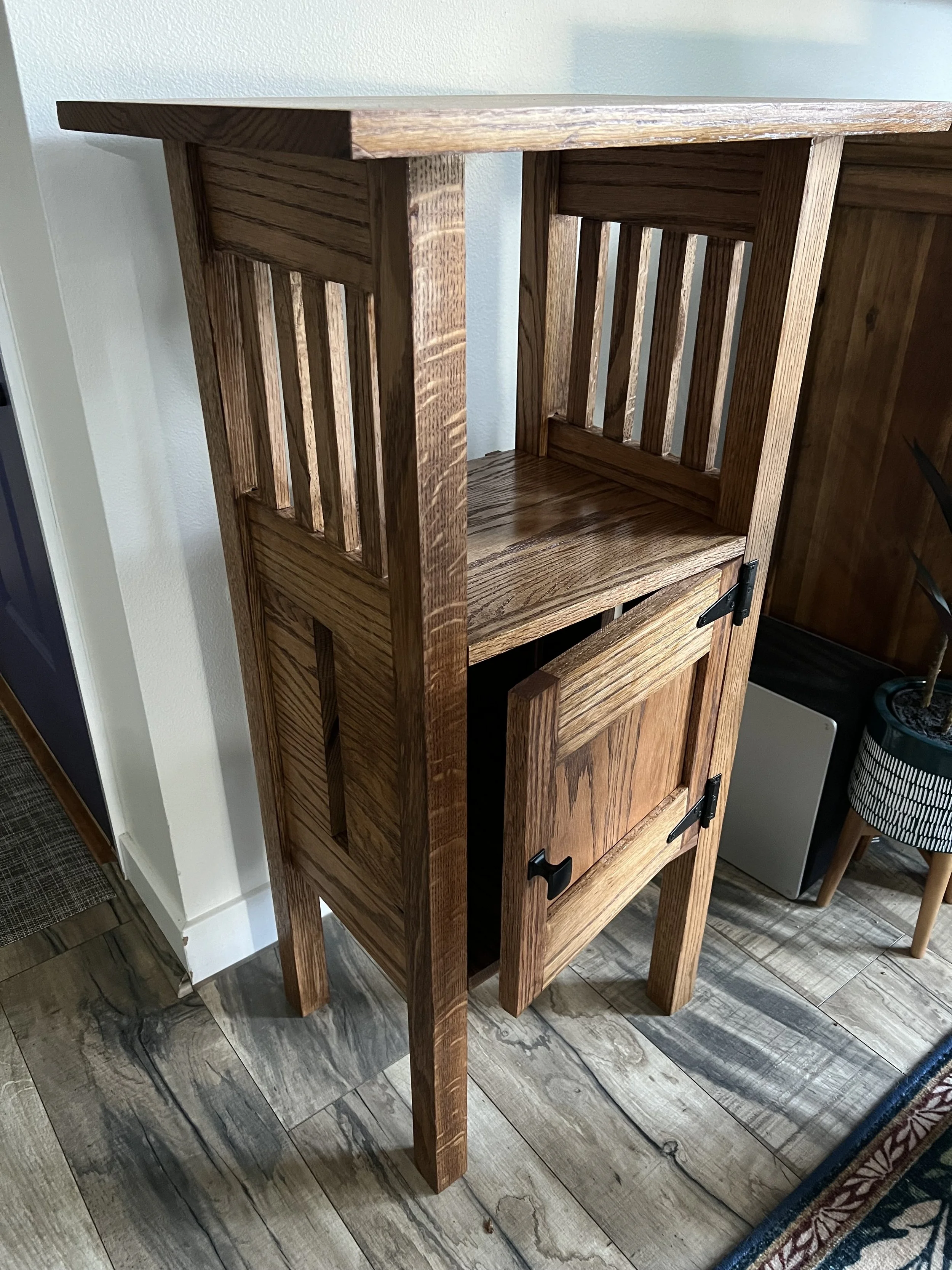 Craftsman side table 1.jpg