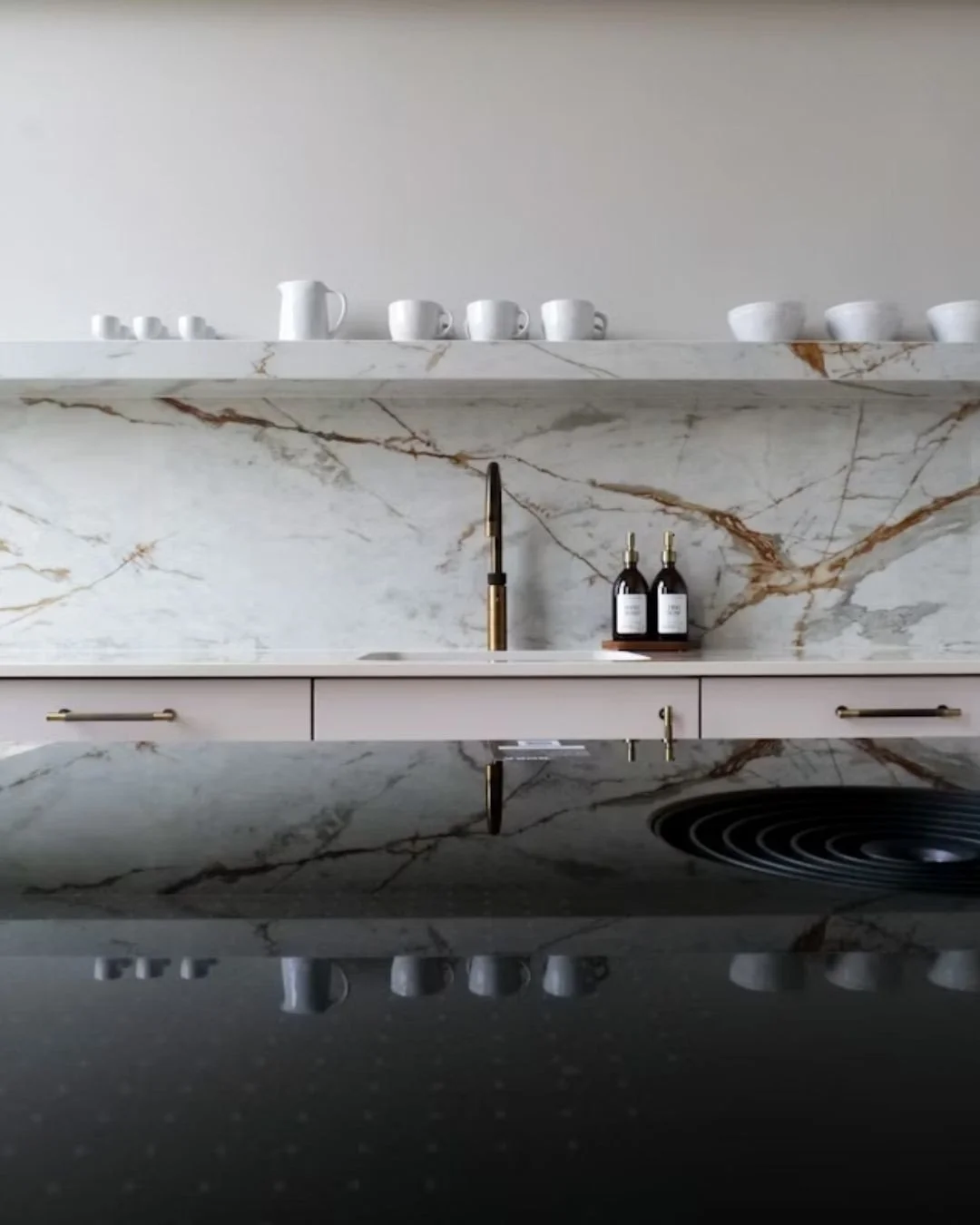 Porcelain is having a moment - and it&rsquo;s here to stay. Heat-resistant, UV-stable, and effortlessly modern, it&rsquo;s the go-to choice for low-maintenance luxury in kitchens, bathrooms, and beyond.⁠
⁠
Pictured: Awake by Dekton, a porcelain surfa