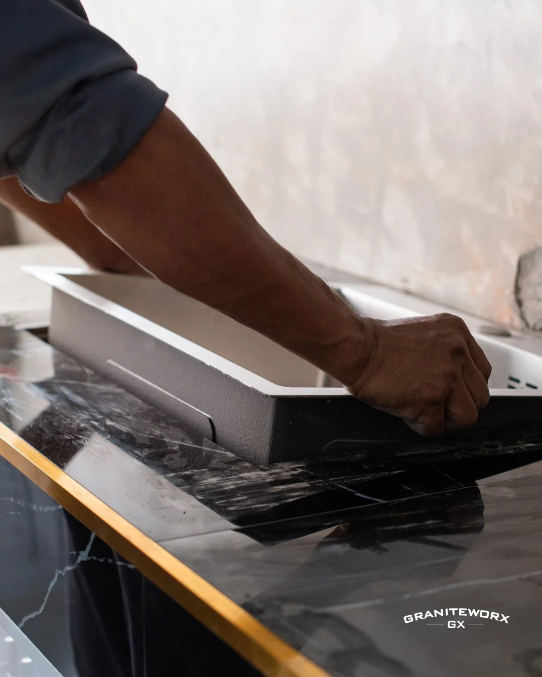 This is where the magic happens. 🖤⁠
⁠
Every countertop we install starts here - skilled hands, precise cuts, and a whole lot of care. That's the Graniteworx difference.⁠
⁠
Ready to start your project? Visit us at graniteworx.ca⁠
⁠
#Graniteworx #Craf