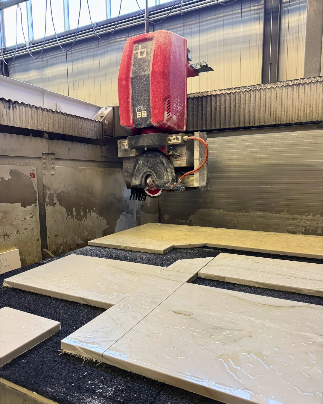 Meet the Breton Forte. This is the machine that does the heavy cutting around here - straight lines, exact angles, down to the millimeter.⁠
⁠
Then our team takes over by hand for the finishing. Machines are great at precision; people are great at the