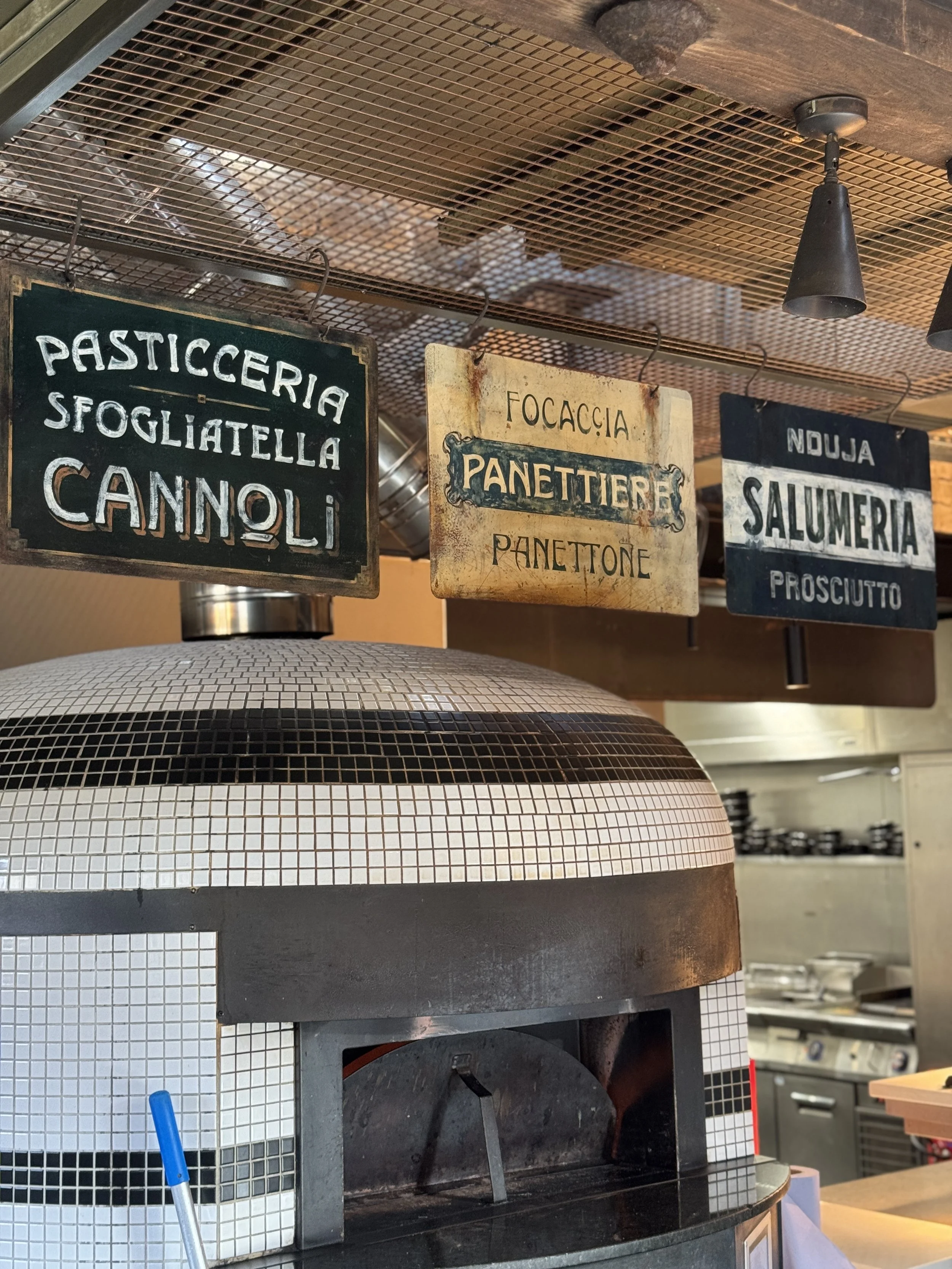 Wood-Fired Pizza in Holmfirth: Devour at Home