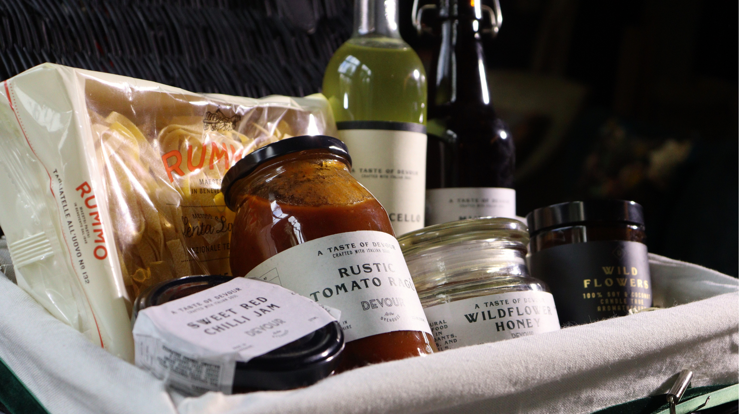 Christmas hamper Insta post (2).png