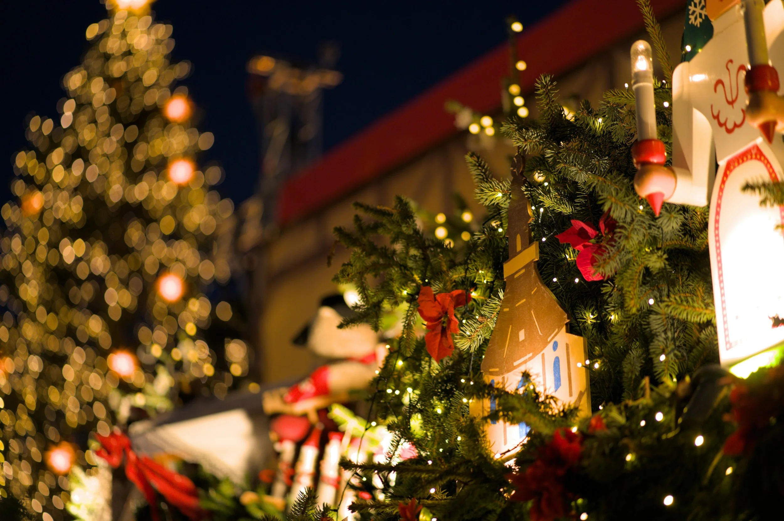 Merry Night Market at Rockwoods