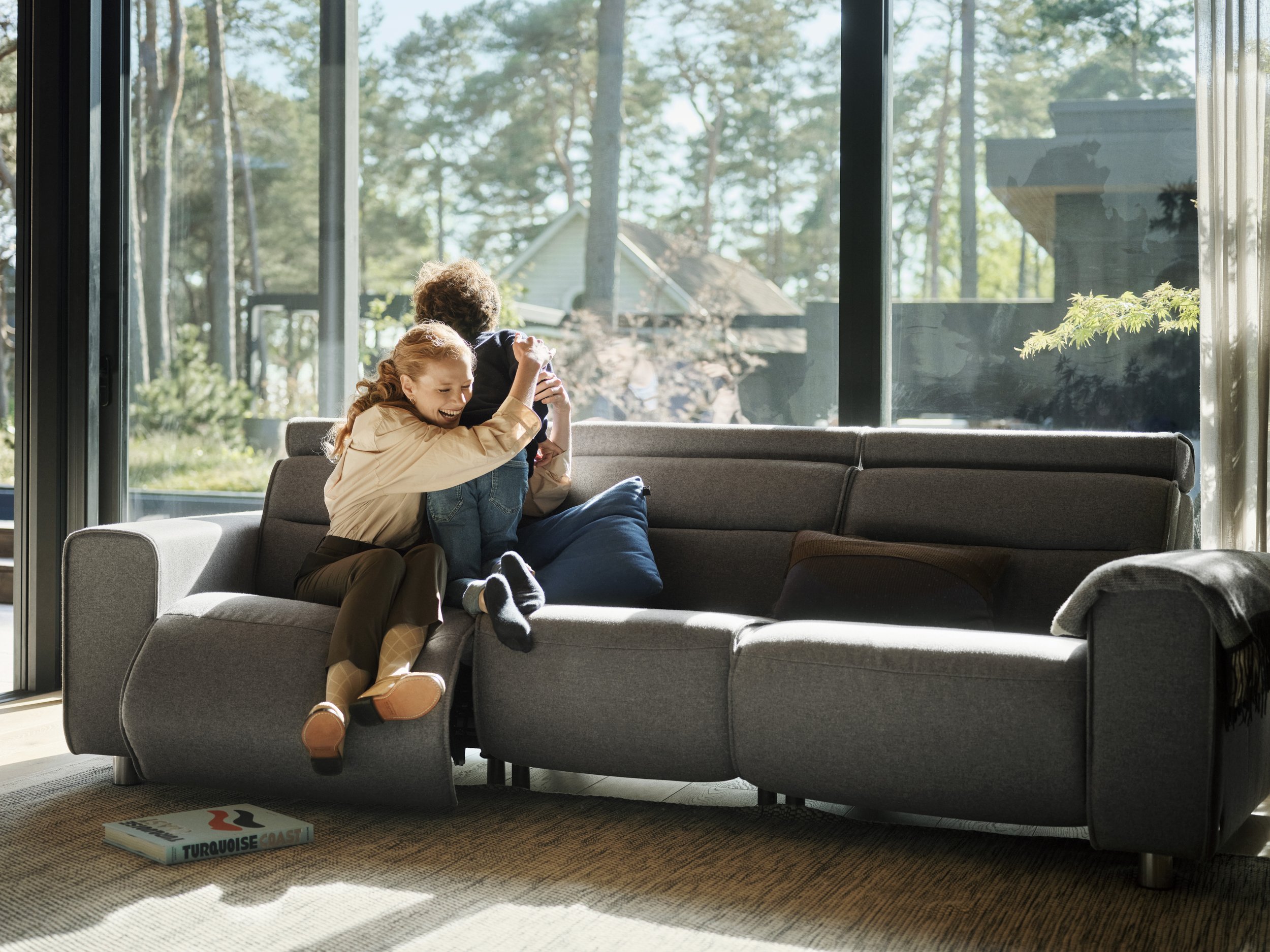 Stressless Emily Wide_PAngledP_Calido Light Grey_15.jpg