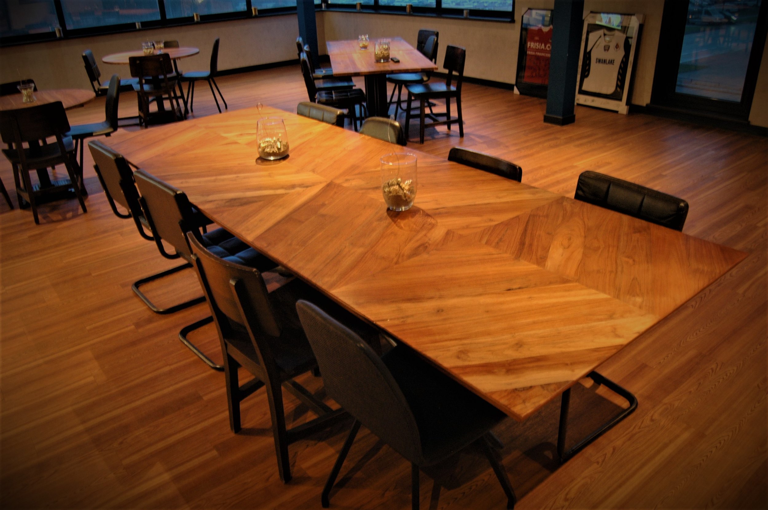 Fineer tafel