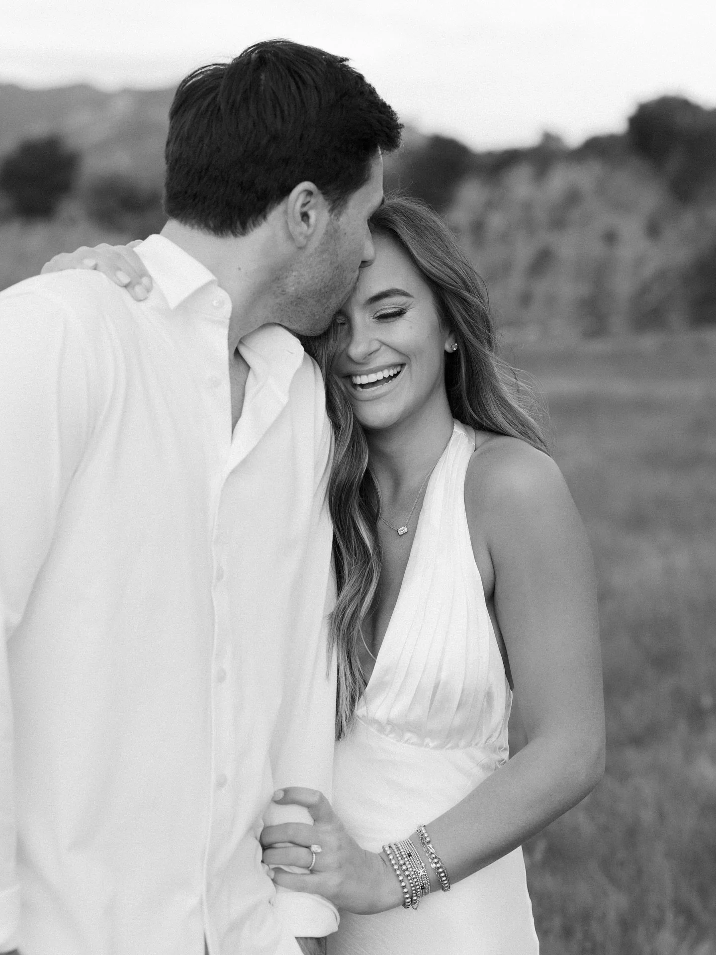 More favorites from K&amp;J&rsquo;s flirty and stylish engagement session in Ojai. 

As an Ojai wedding photographer, I&rsquo;m always inspired by the light, landscapes, and the incredible couples who choose this place to celebrate their story.

Can&