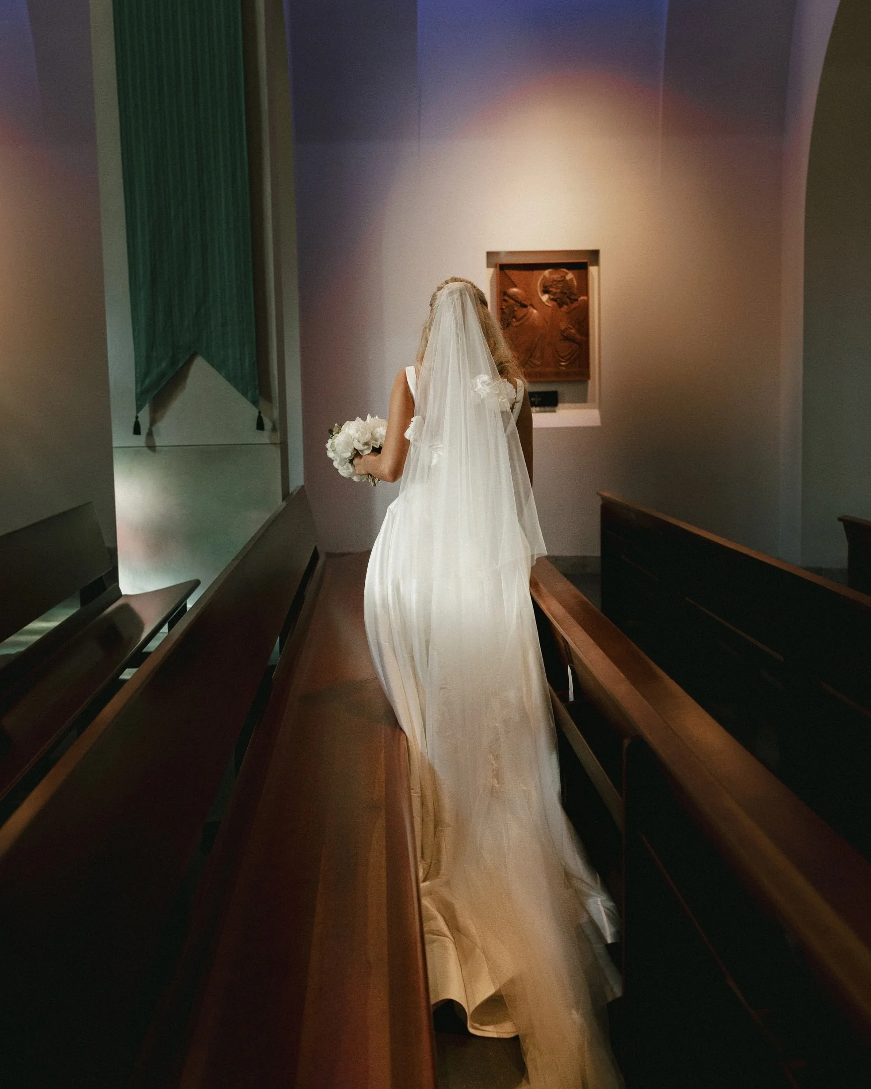 I always favor the comings and goings of a wedding day.