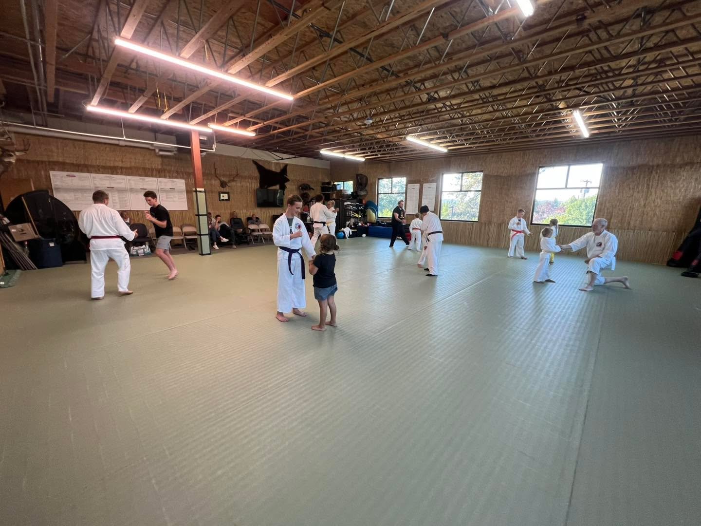 Kids class was rocking last night paring bigs against little&rsquo;s teaching techniques so no matter your size you&rsquo;ll be able to defend yourself!! We train victors not victims come check us out!!