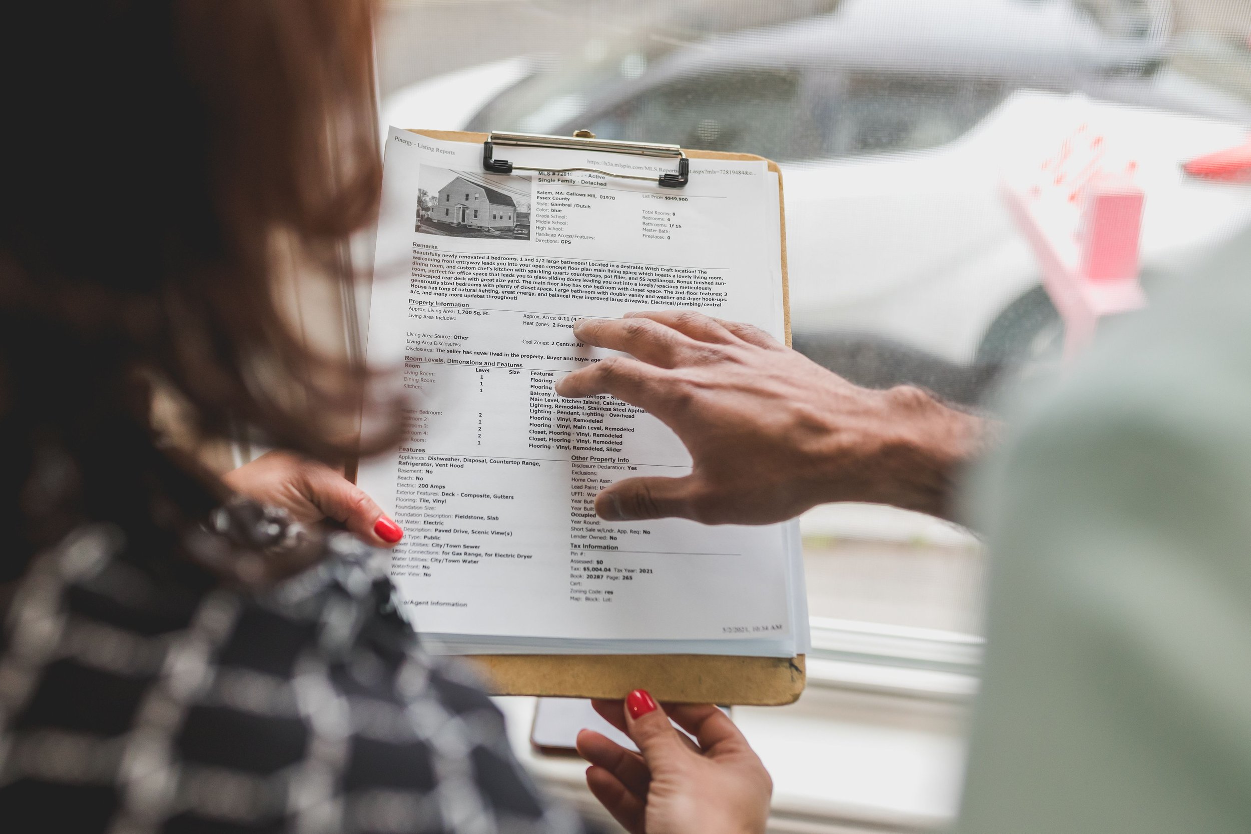 From Listed to Sold: How Organizing Impacts Your Sale Price