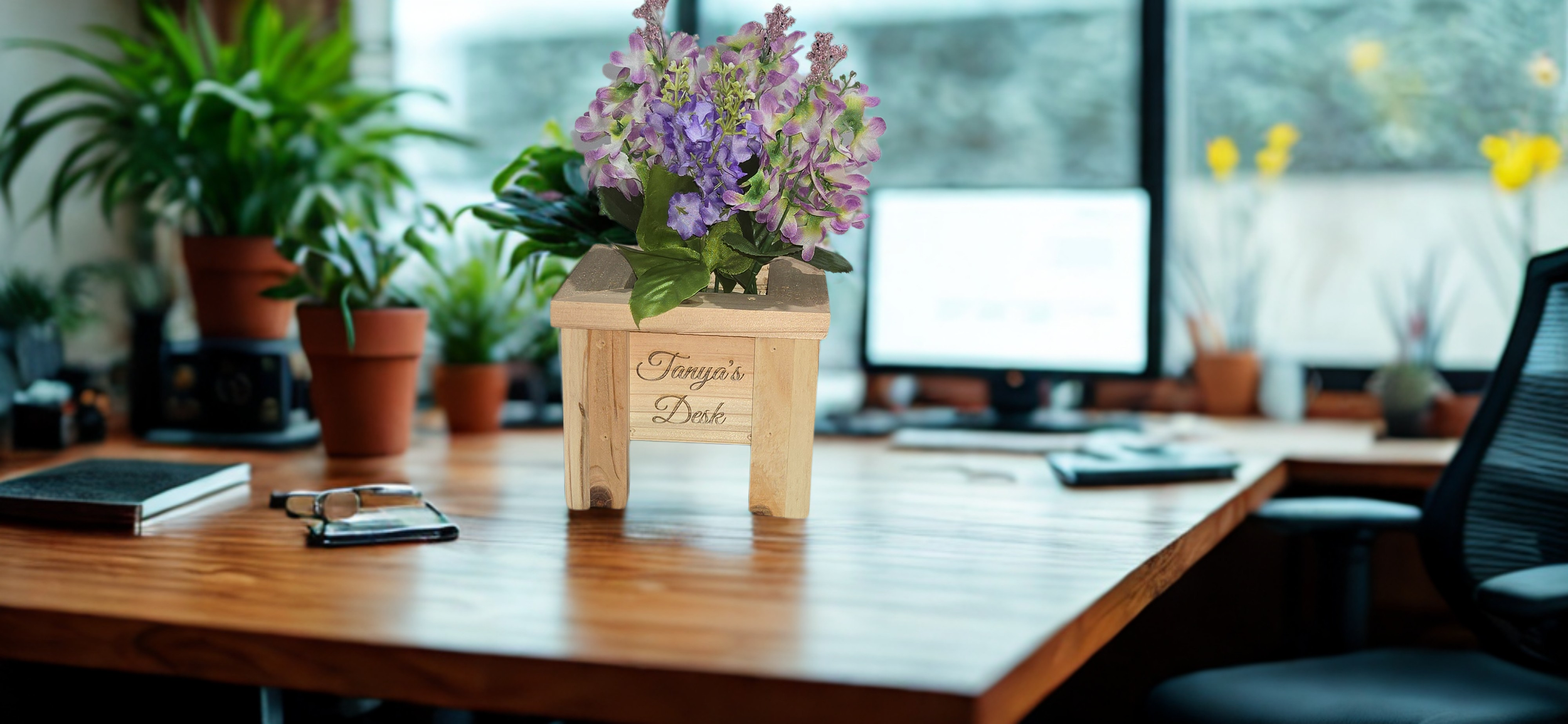 Mini Cedar Planter Tanya.png