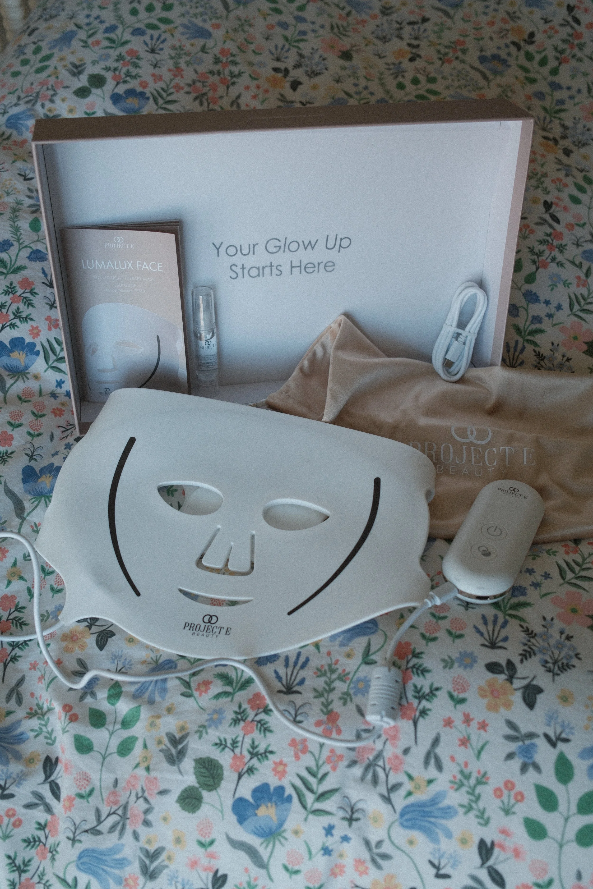 Project E LumaLux Red Light LED Face Mask Set