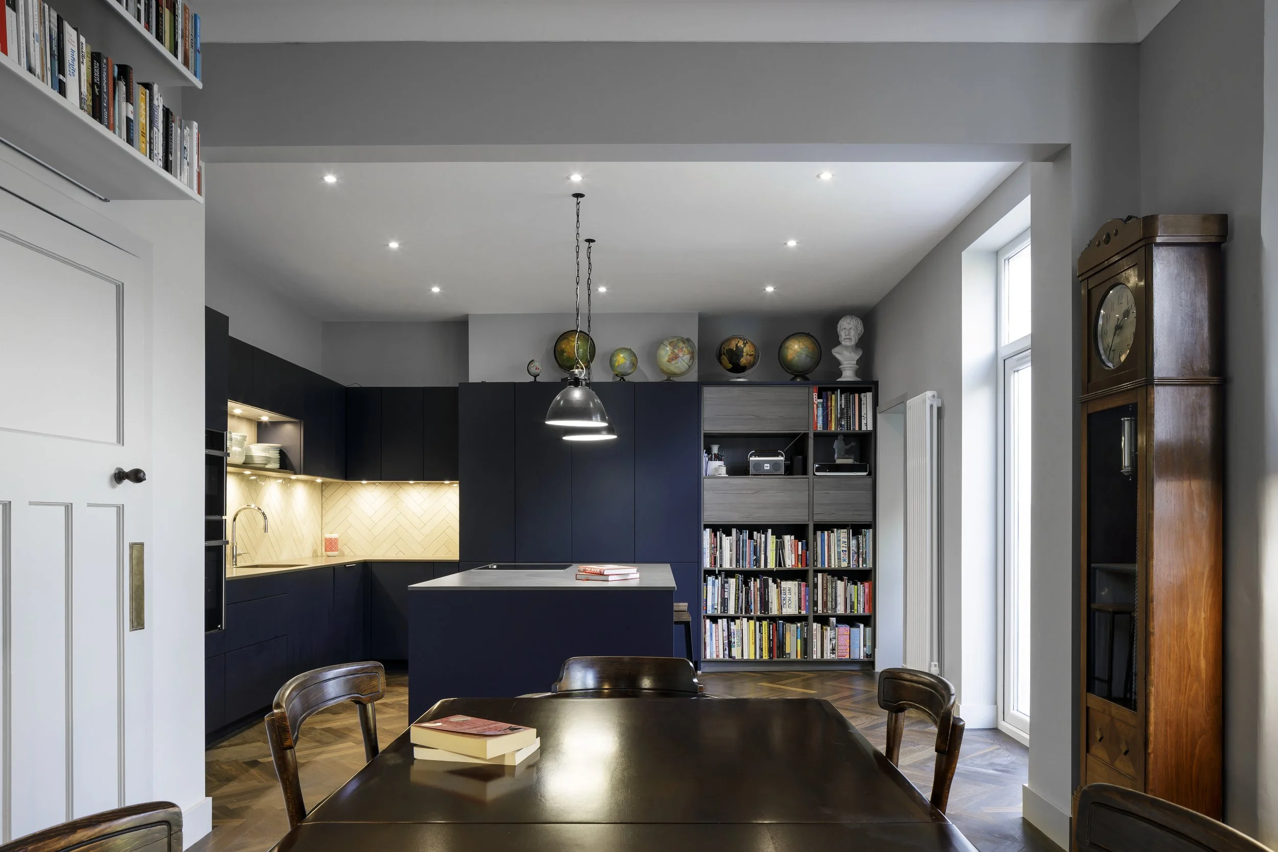 Contemporary kitchen & bathroom, Giffnock, Glasgow 54.jpg